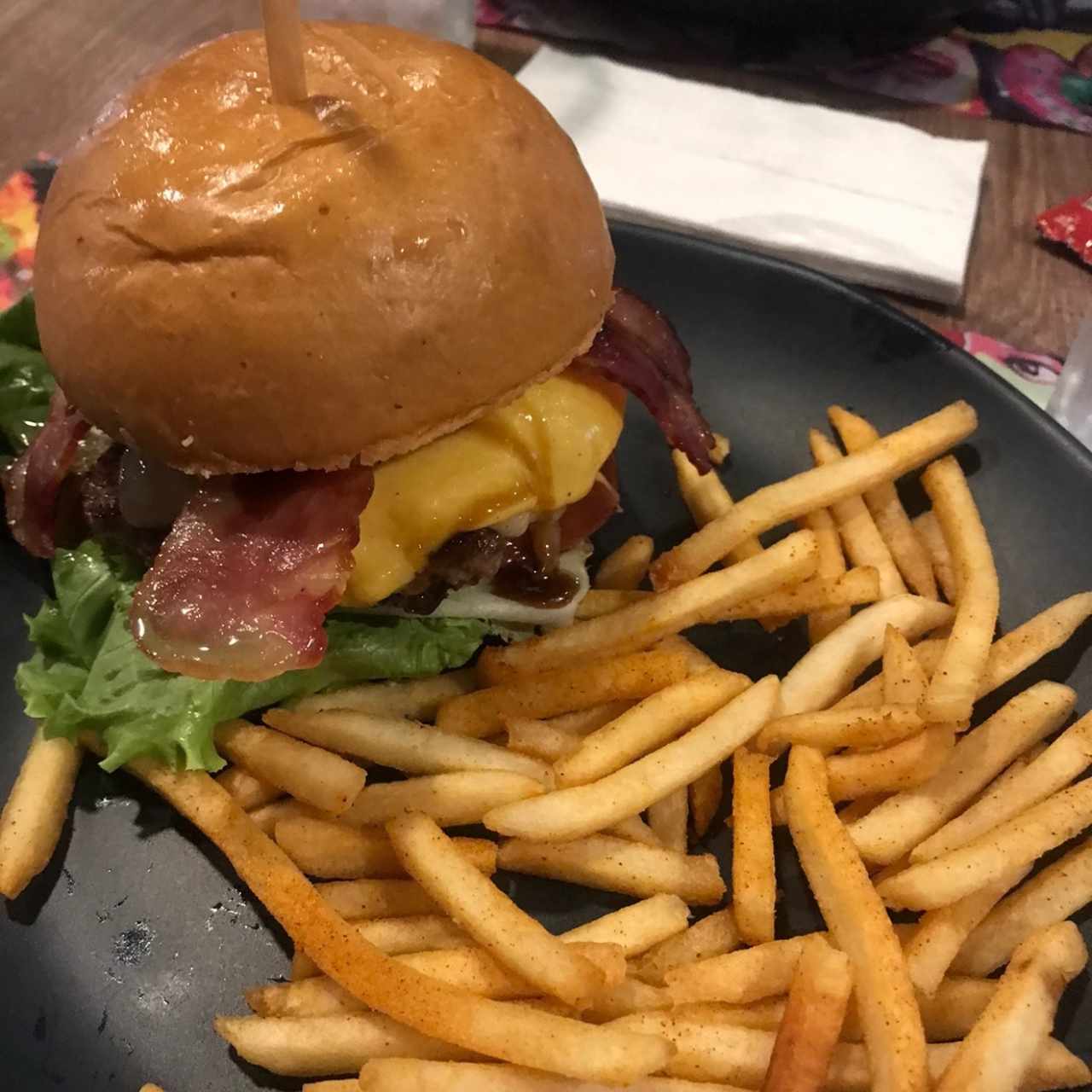 Top Burgers - American Cheese Bacon