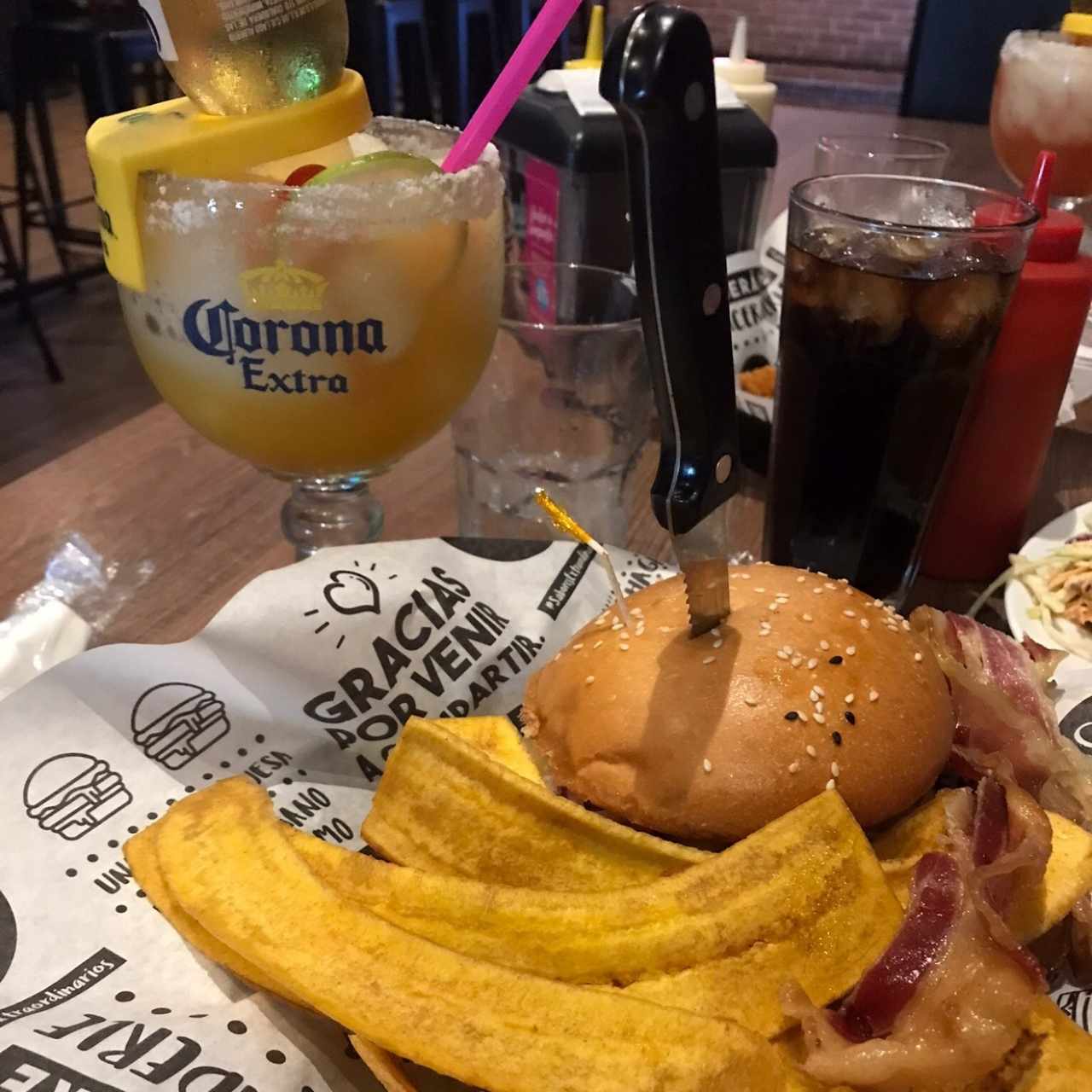 Burgers Clásicas - American Cheese Bacon