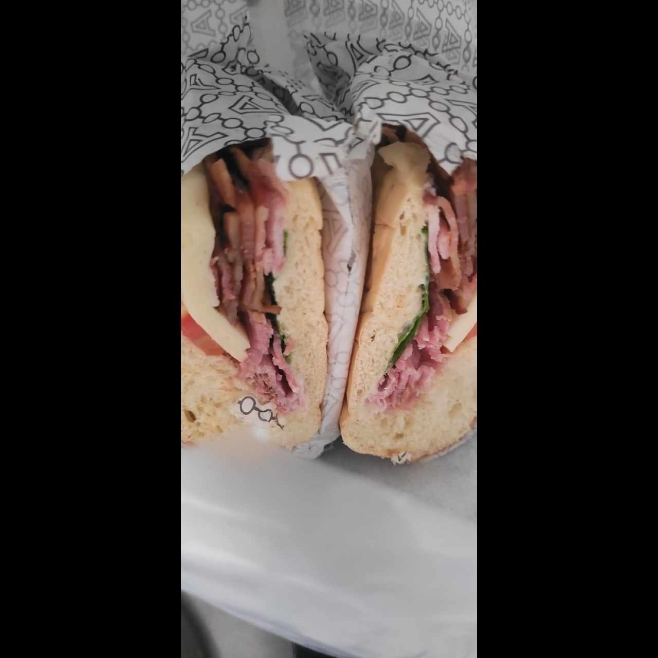 emparedado pastrami 