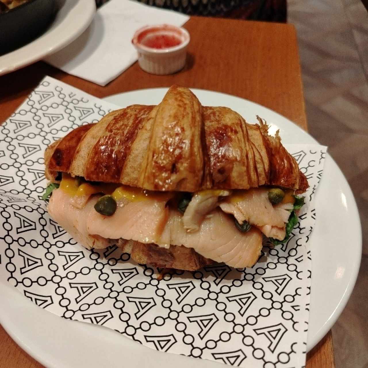 Croissant salmón 