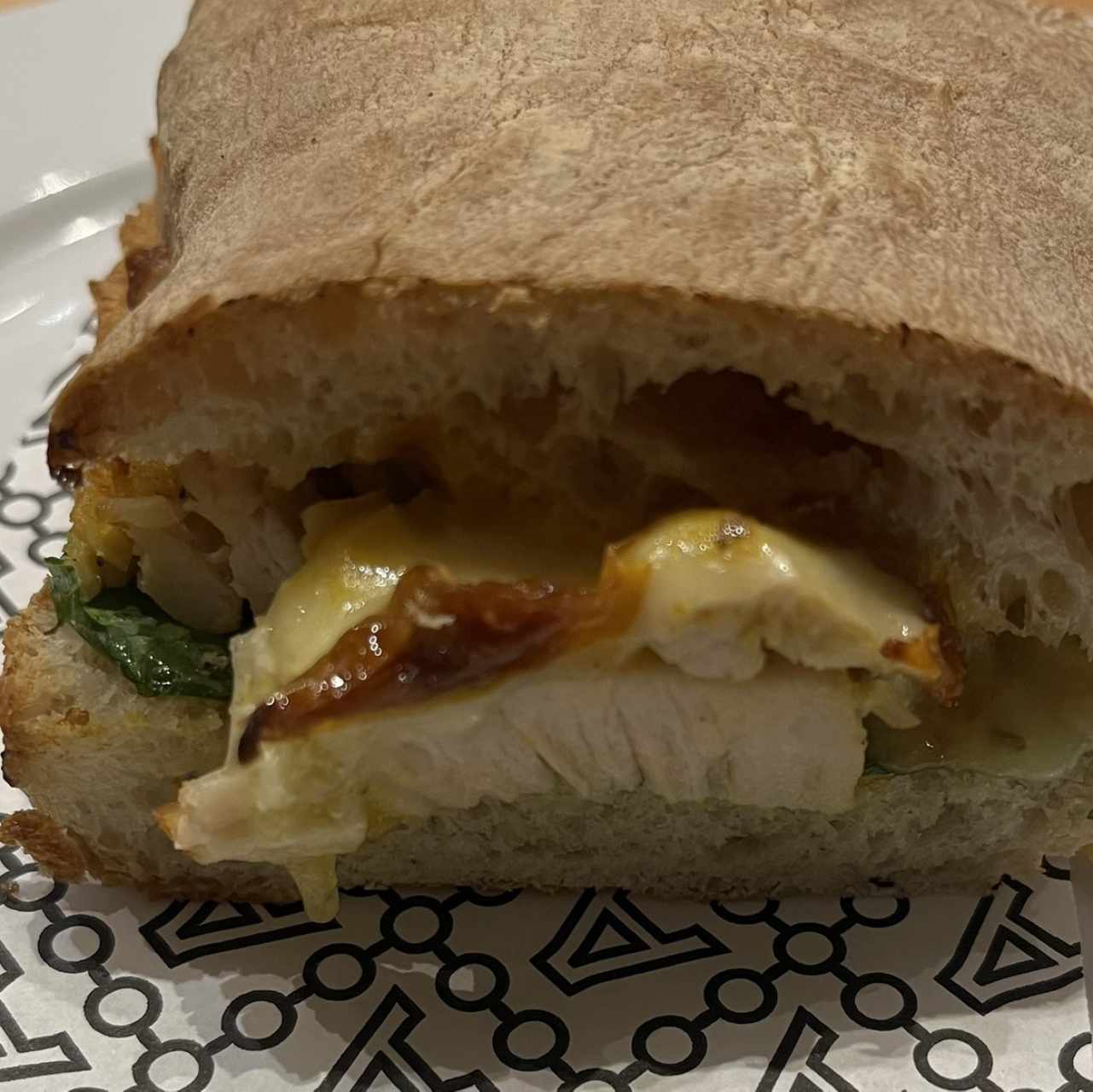 Panini pollo y tomates secos 