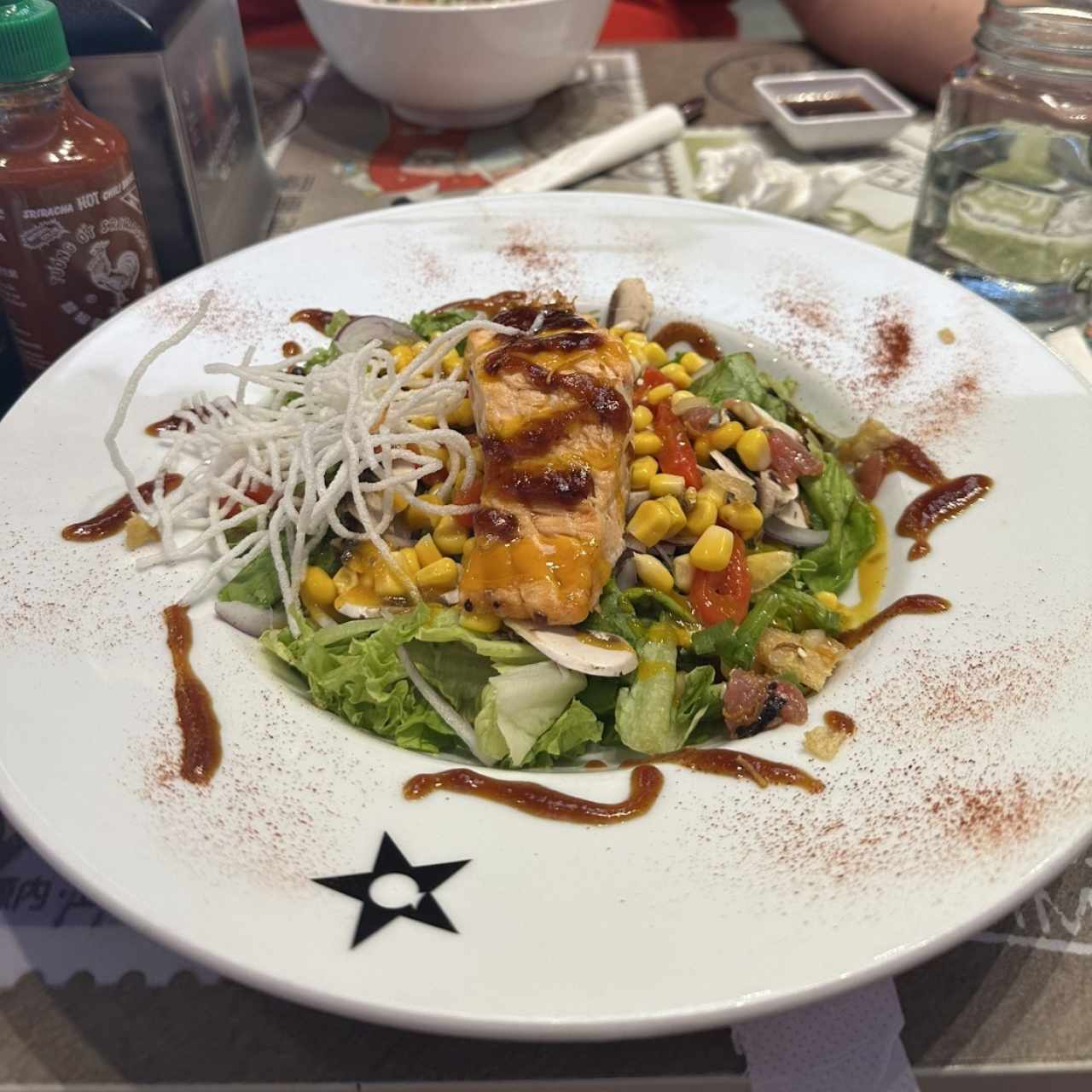Ensalada Daidai de Salmón