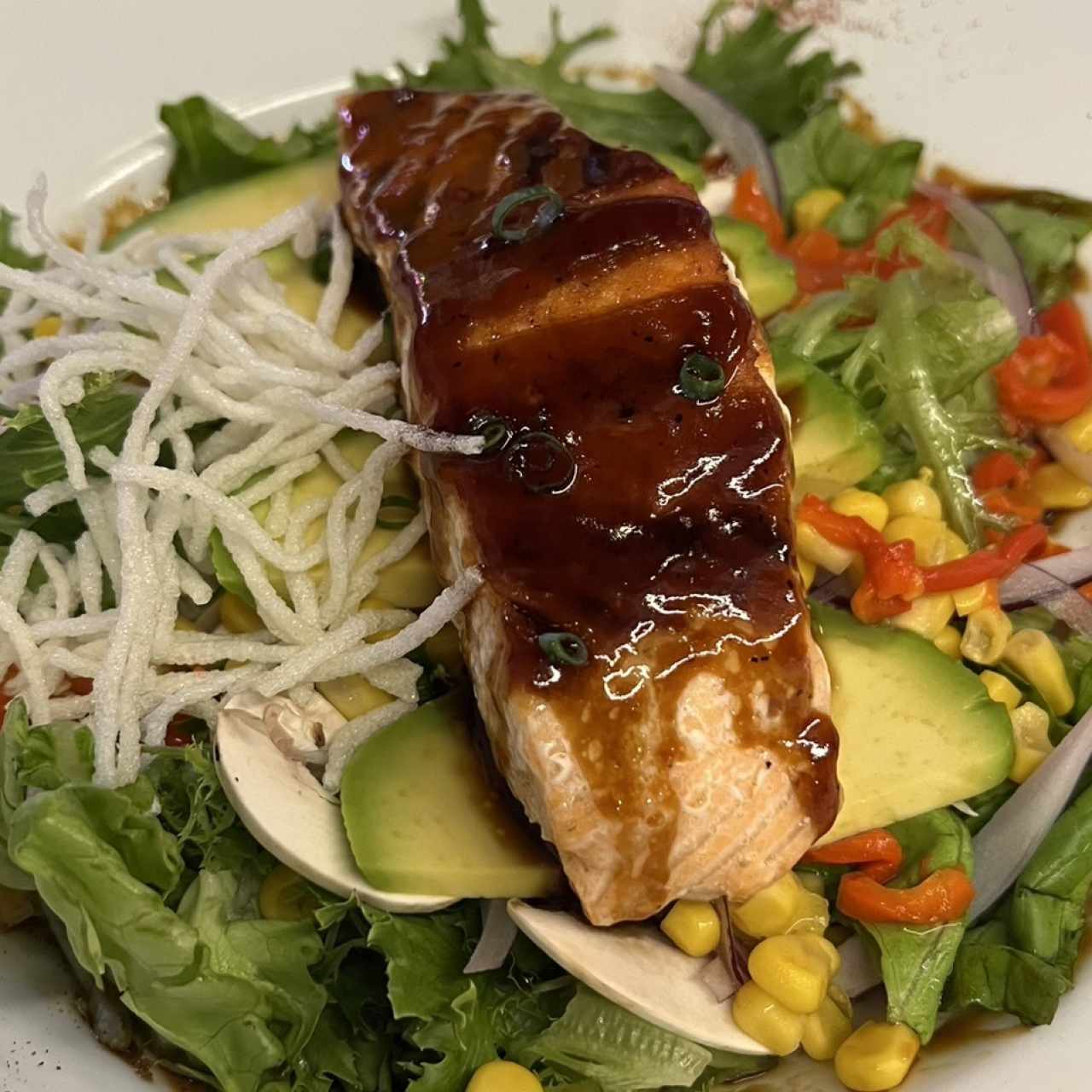 Ensalada Daidai de Salmon