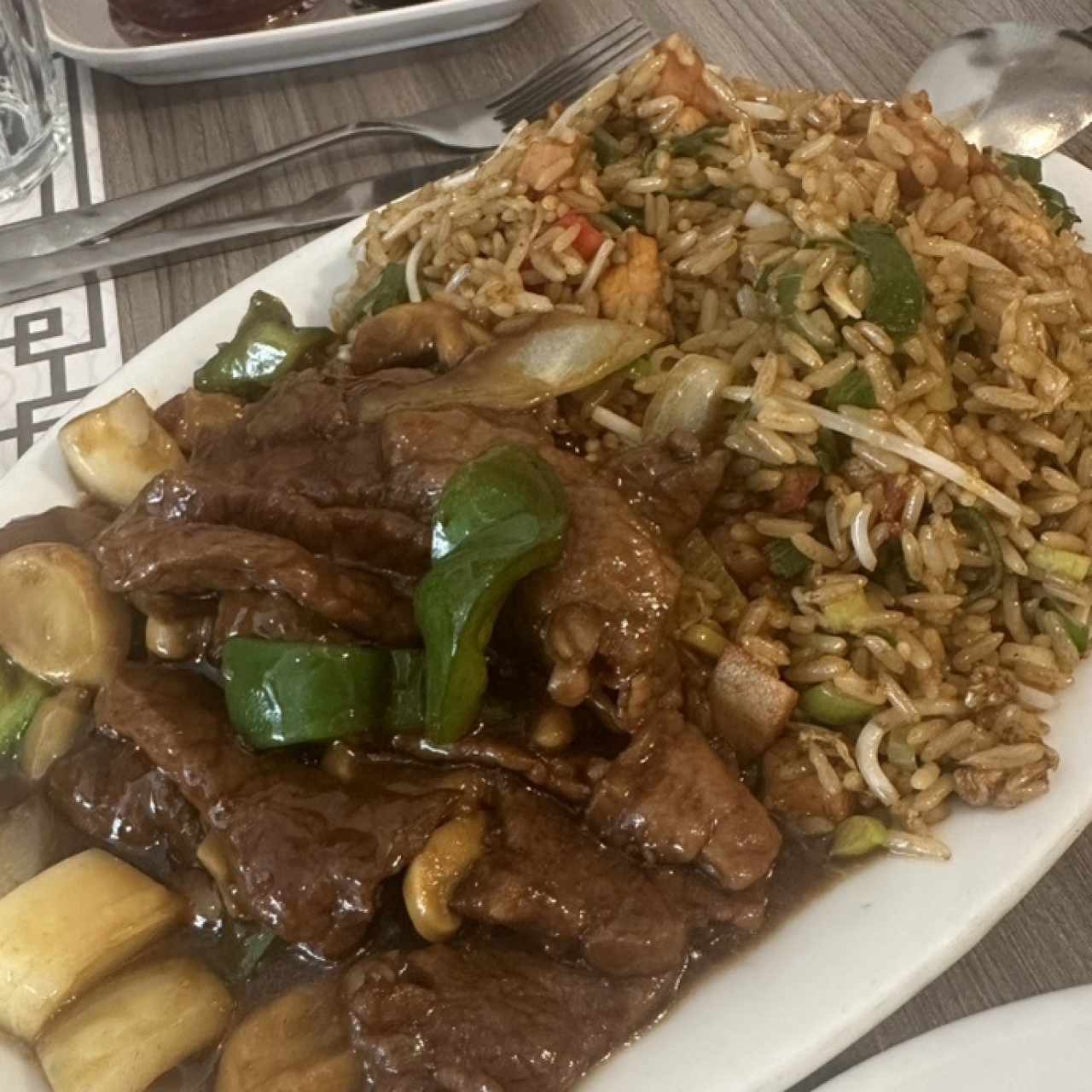 M4 - Carne con champiñones