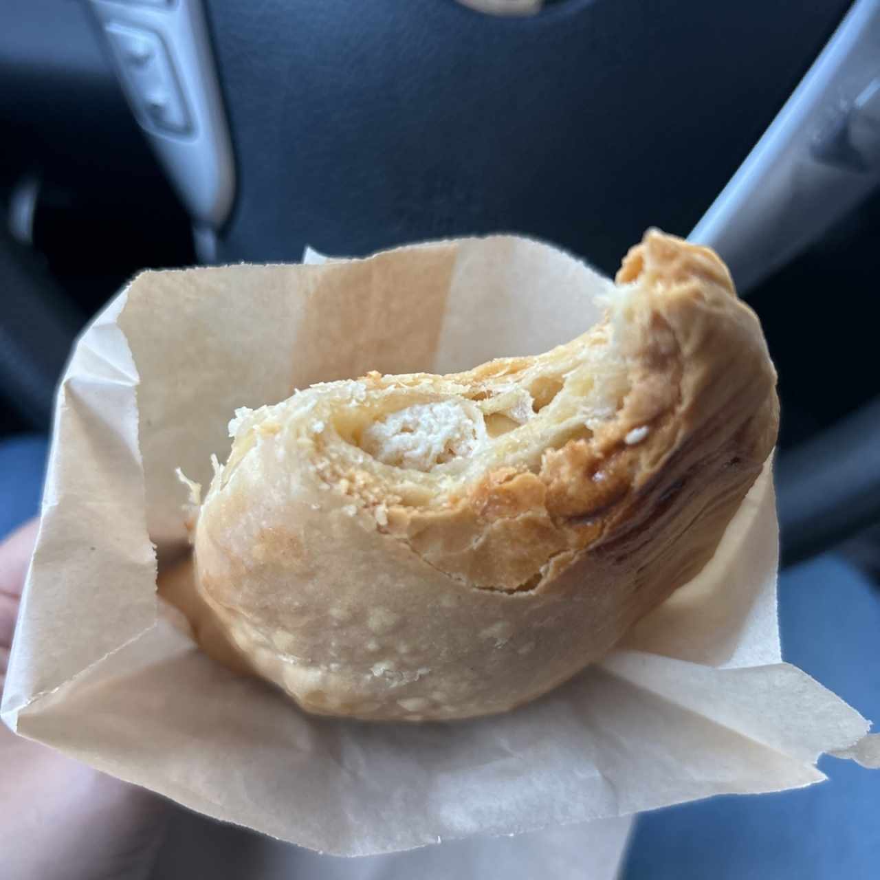 Empanada Artesana de Queso
