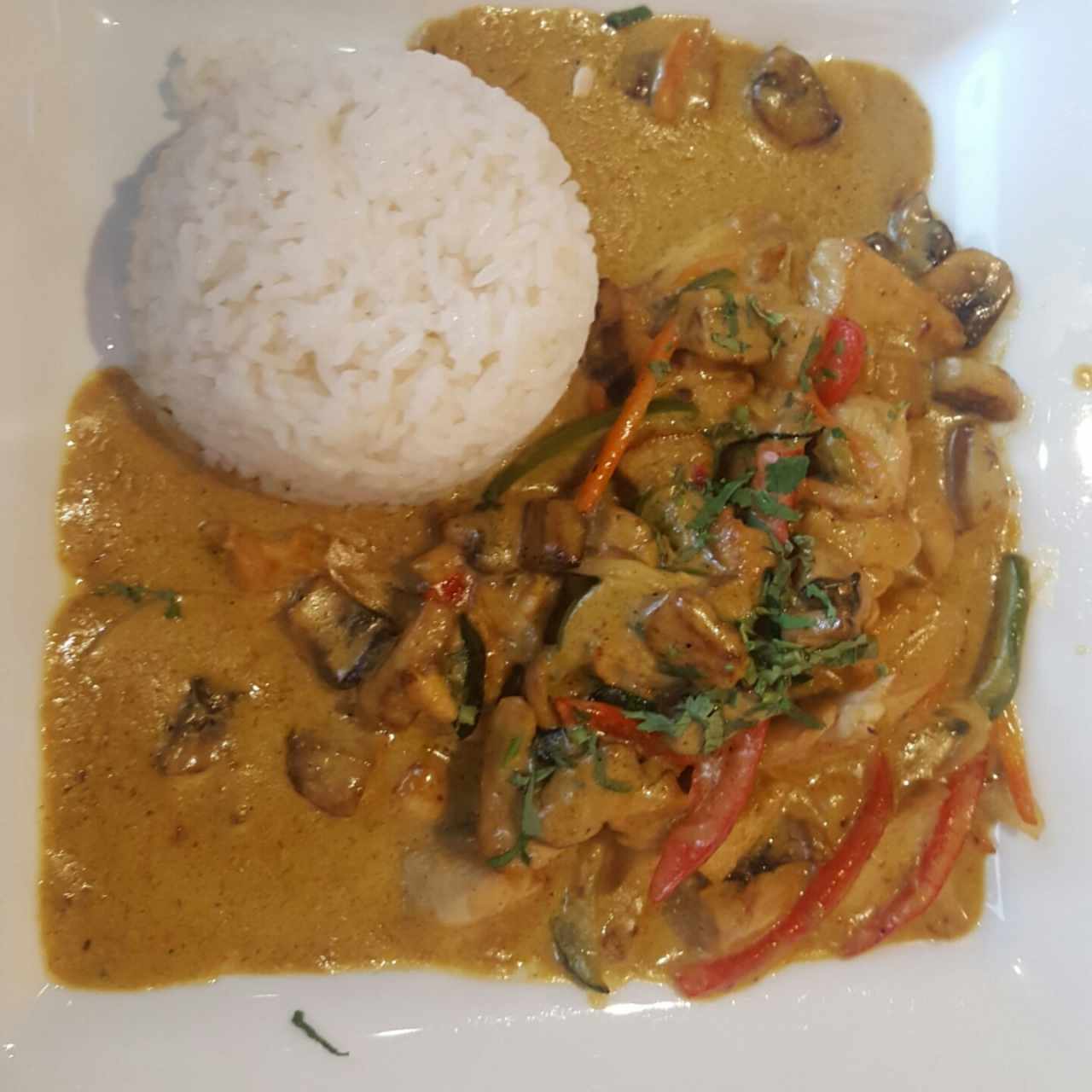 Pollo al Curry
