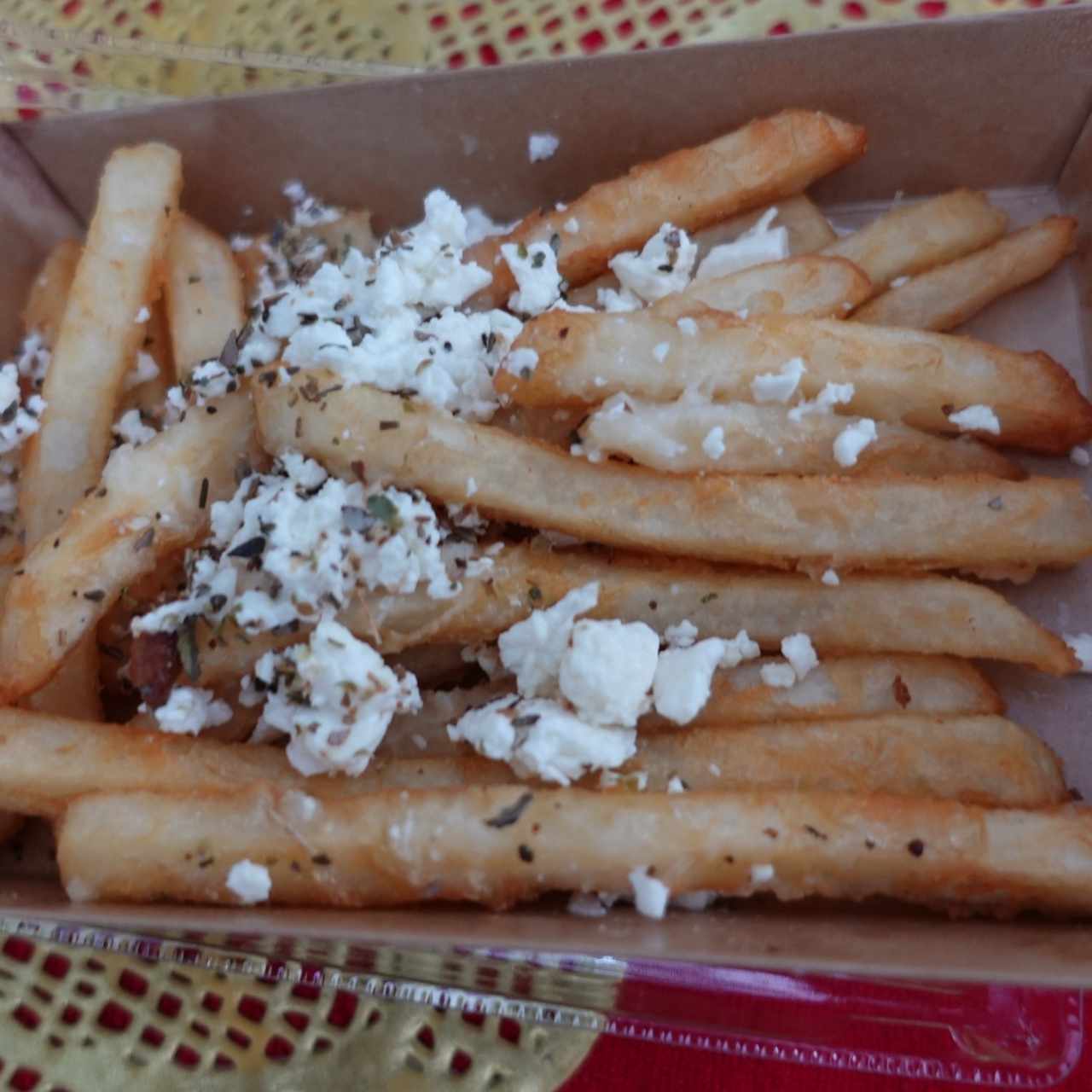 Papas fritas Rústicas con Feta