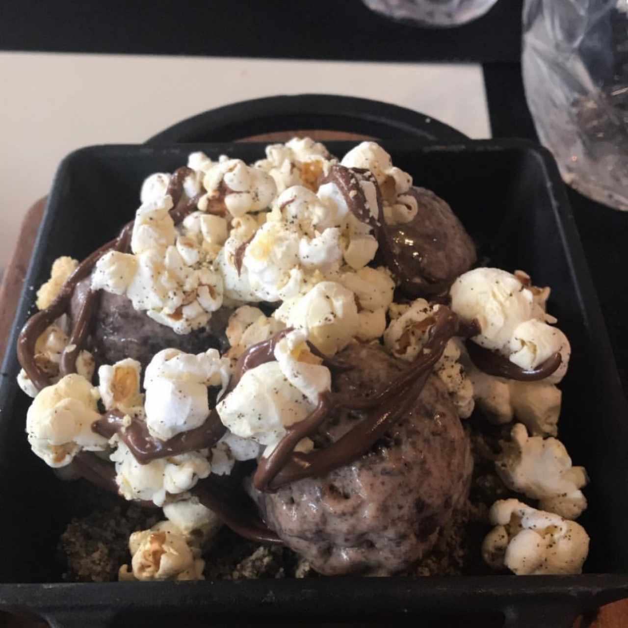 pop corn brownie chocolate ice cream 