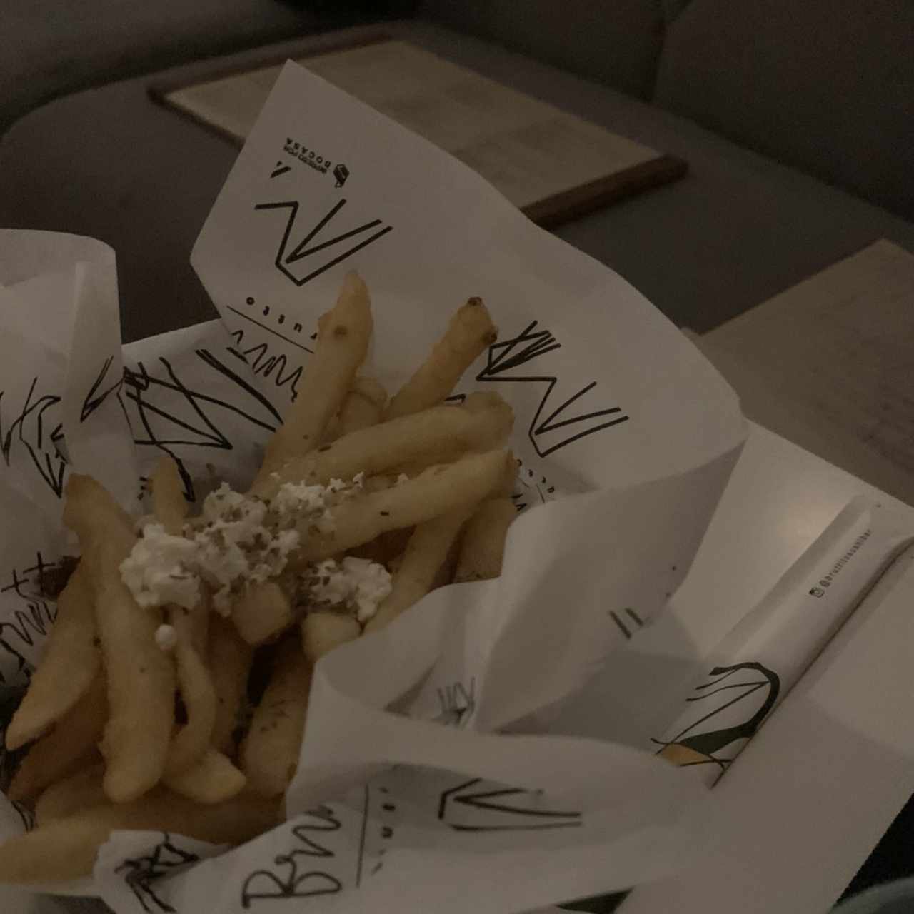 Papas fritas Rústicas con Feta