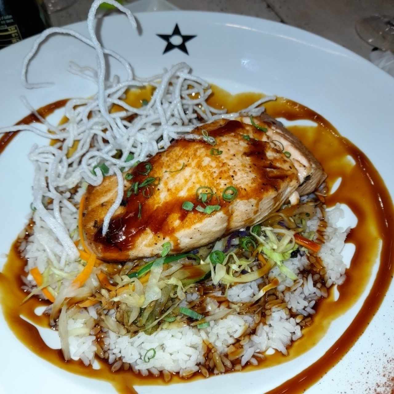 teriyaki de salmón.