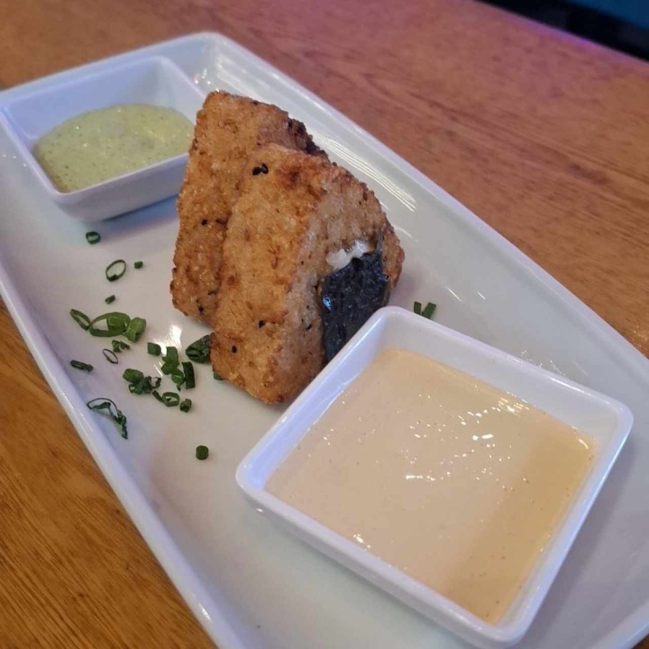 Onigiri de Salmón (2 unidades)