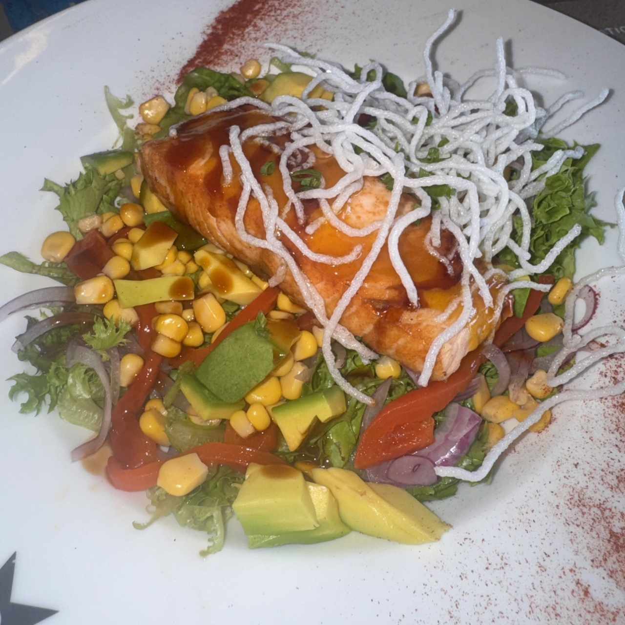 Ensalada Daidai de Salmón