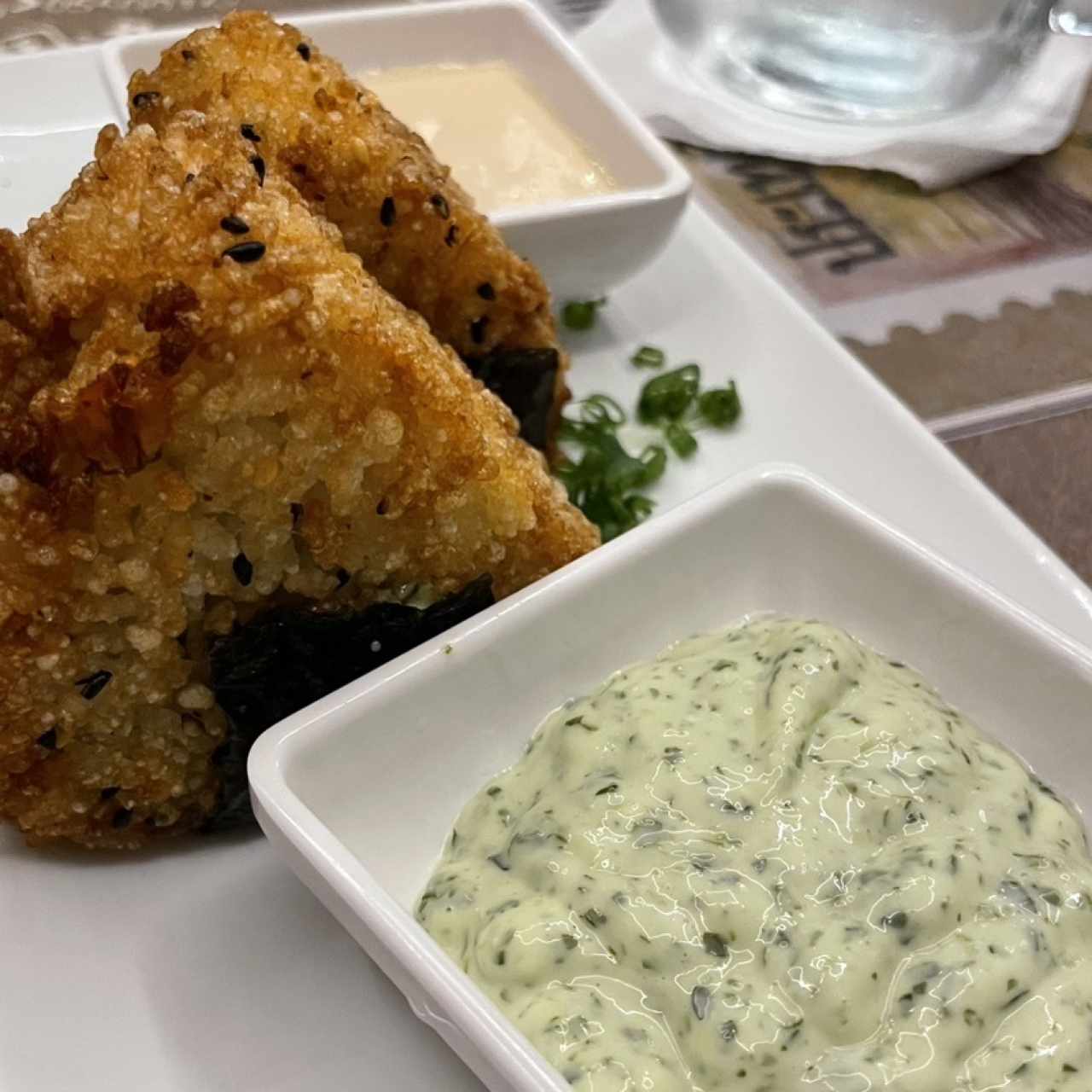 Onigiri de Salmón (2 unidades)