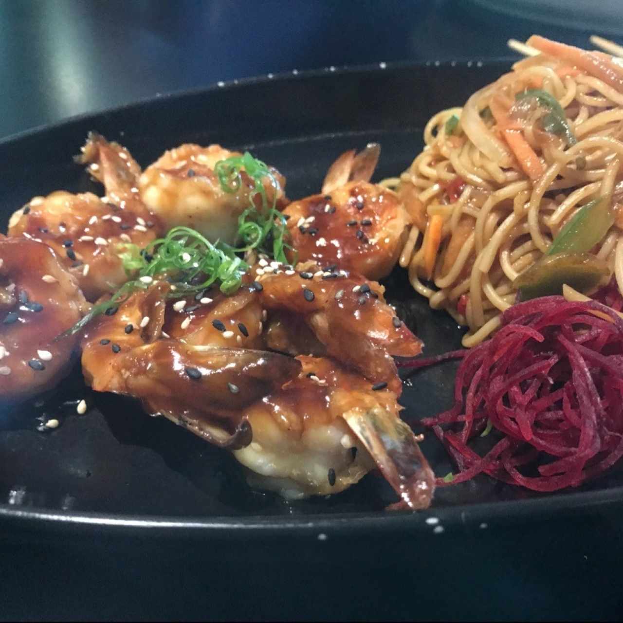 yakisoba con langostinos