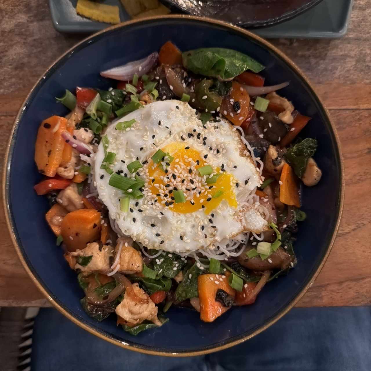 BOWLS CALIENTES - BIBIMBAP