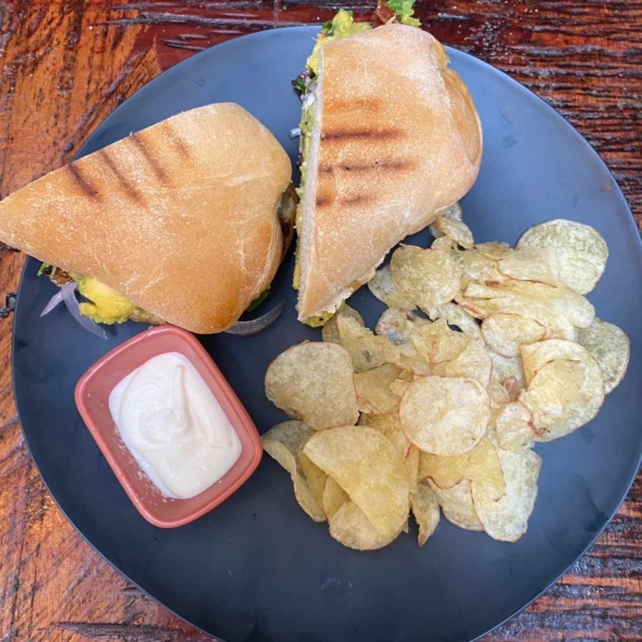 SANDWICH CLUB DE POLLO