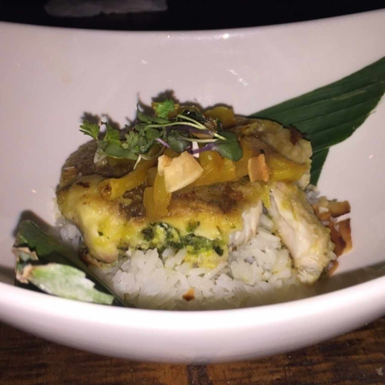 corvina con arroz de coco