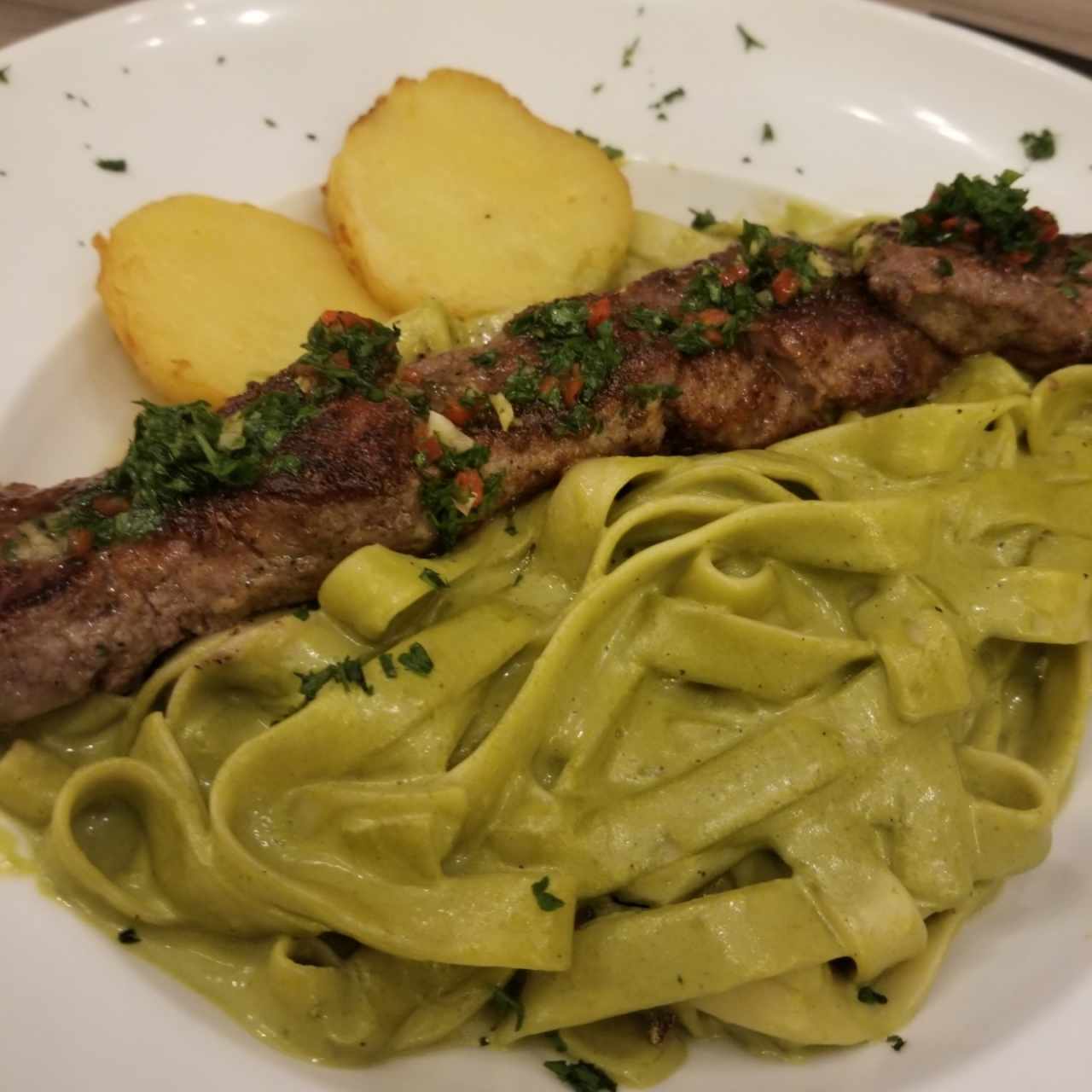 Fetuttine con churrasco