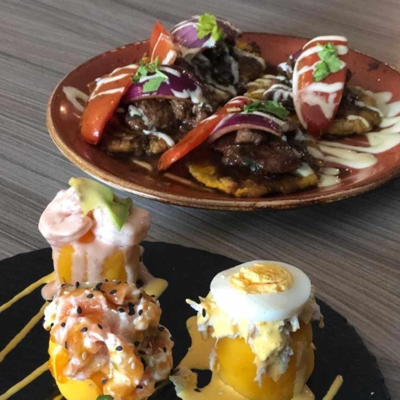 Degustación de Causas y Patacón con lomo