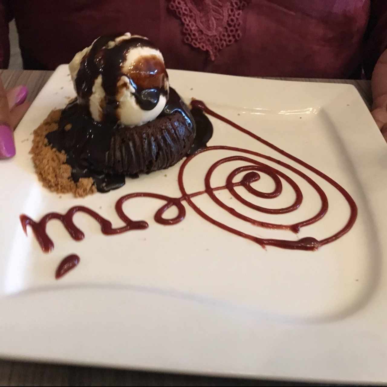 brownie con helado