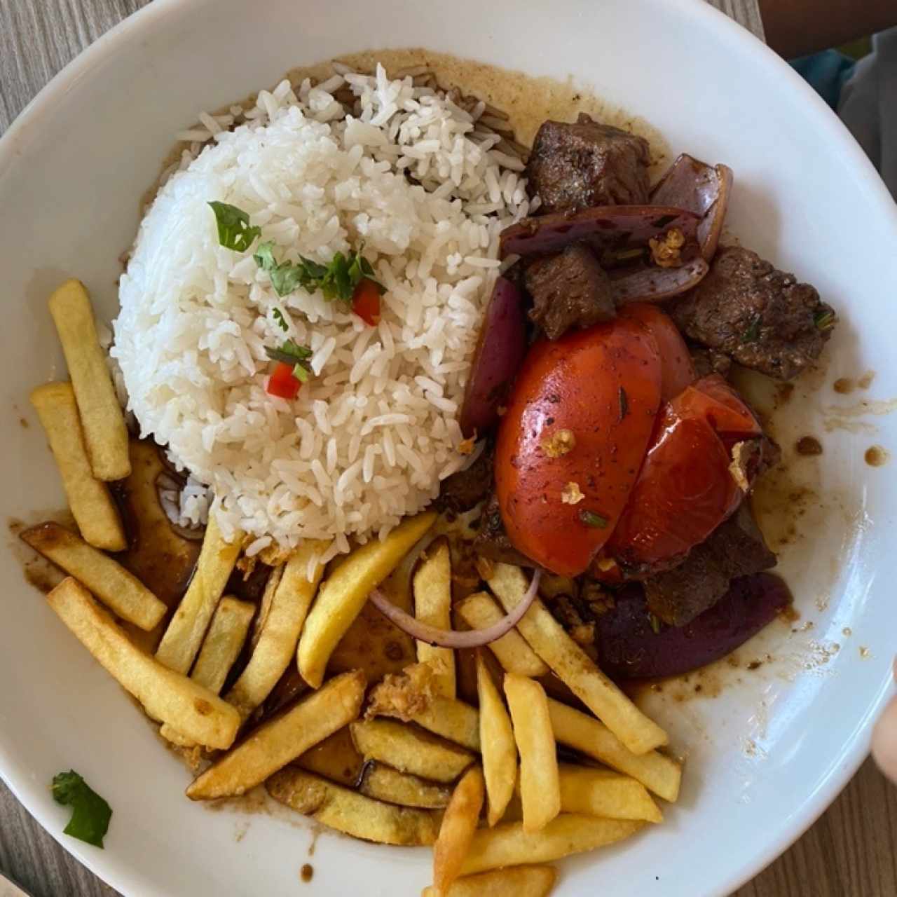 PLATOS PRINCIPALES - Lomo Saltado