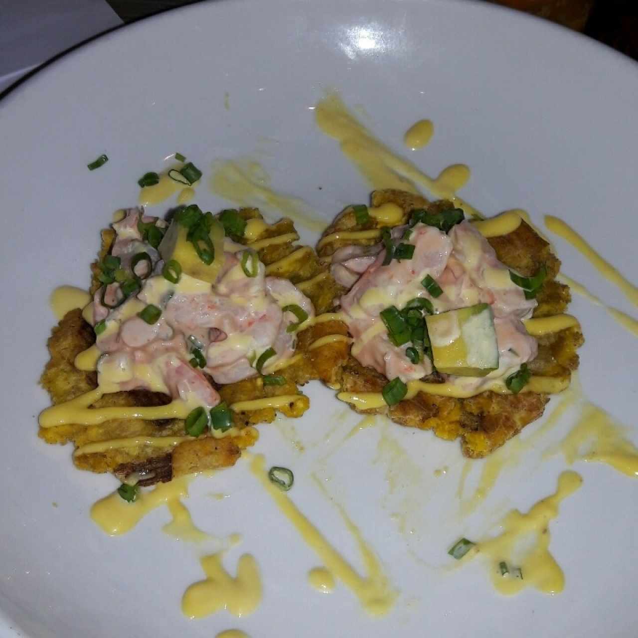Patacones con Camaron y Cangrejo 