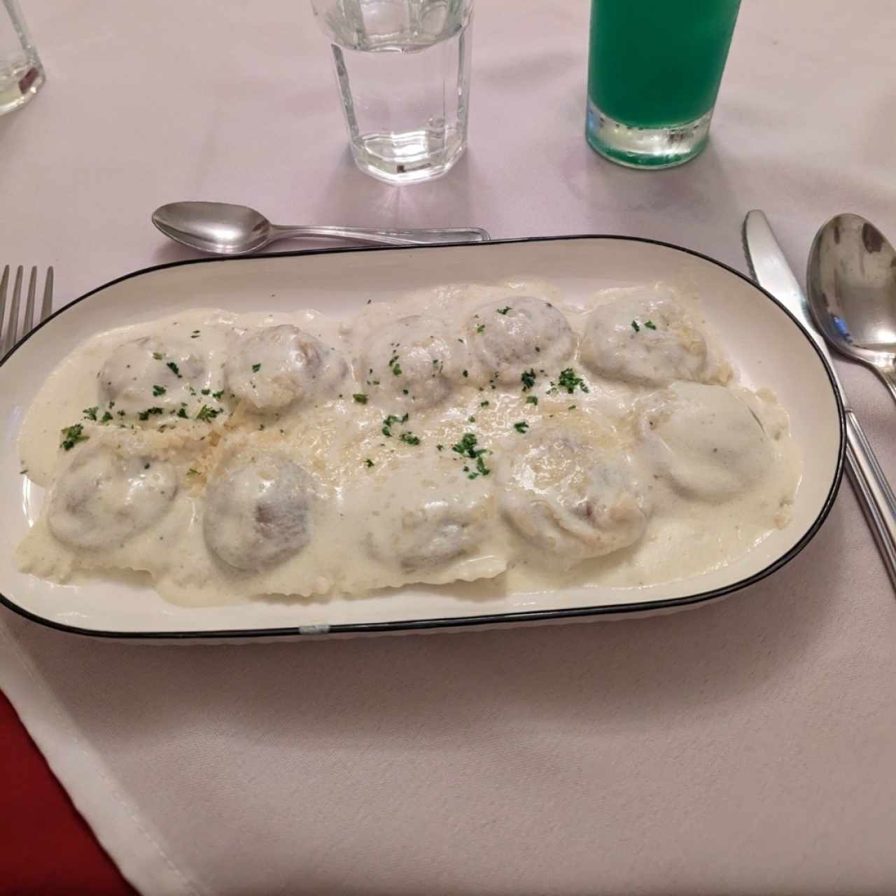 Ravioli di Ricotta é Spinaci