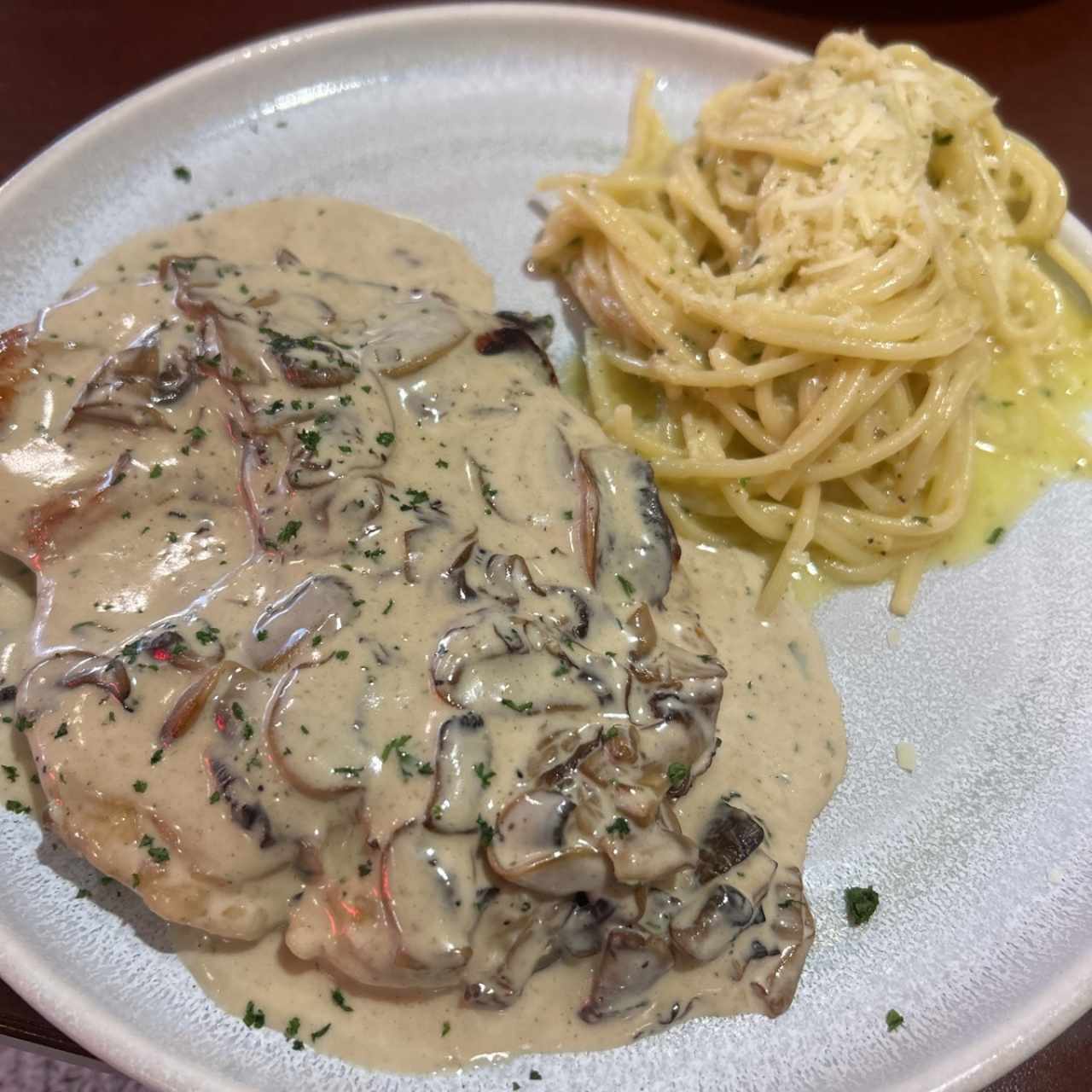 Pechuga de Pollo Al Funghi