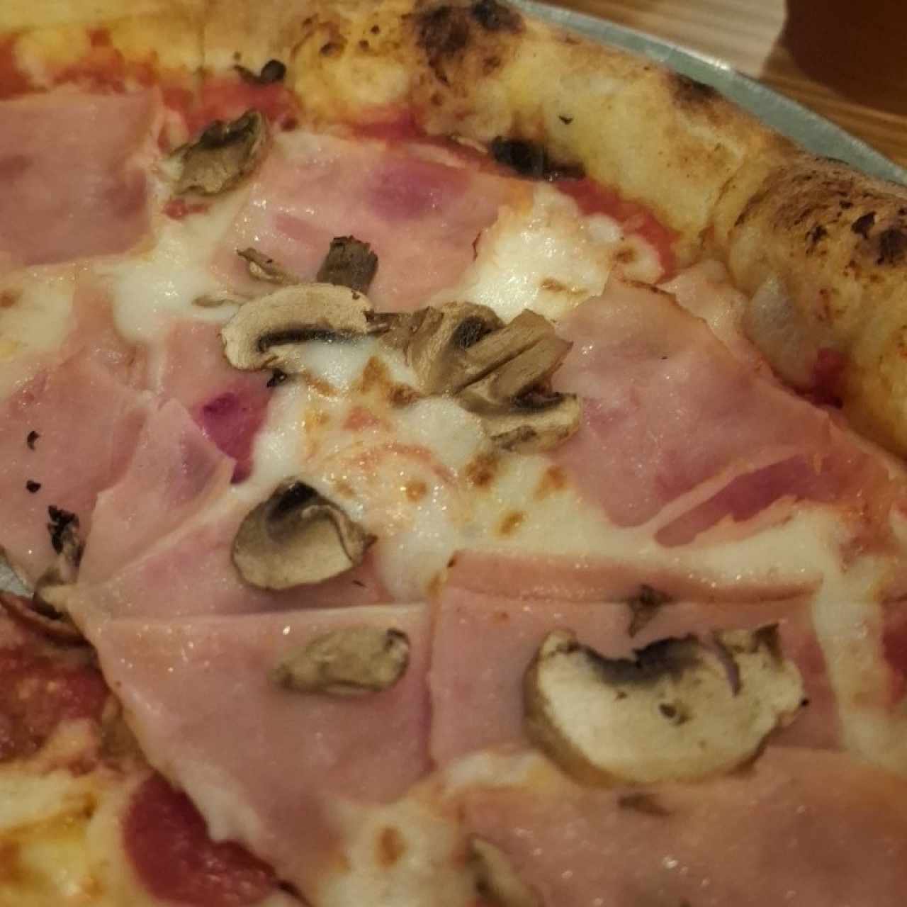 jamón con hongos