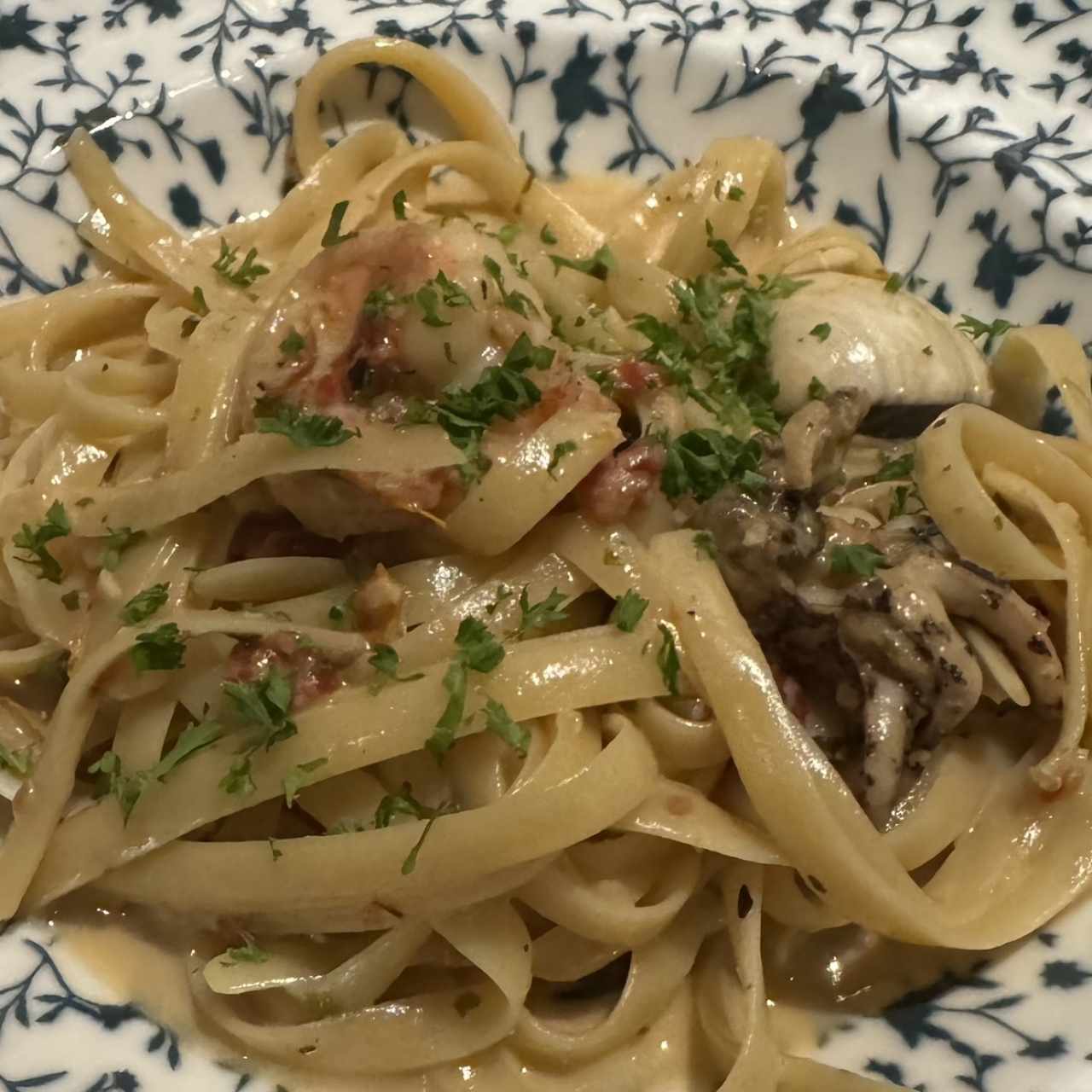 FETTUCCINE MARISCOS TOSCANA