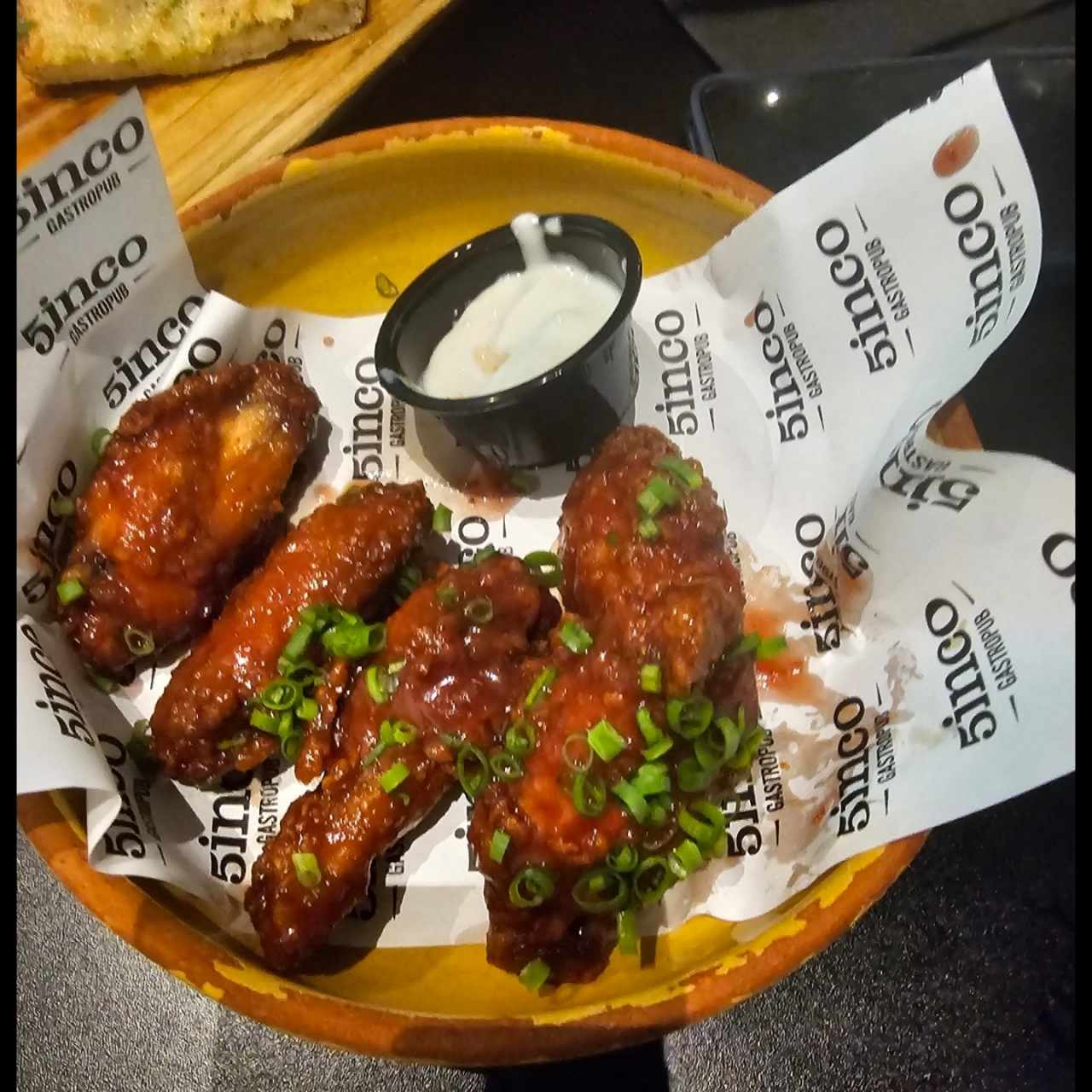WINGS - STRAWBERRY-CHOMBO WINGS