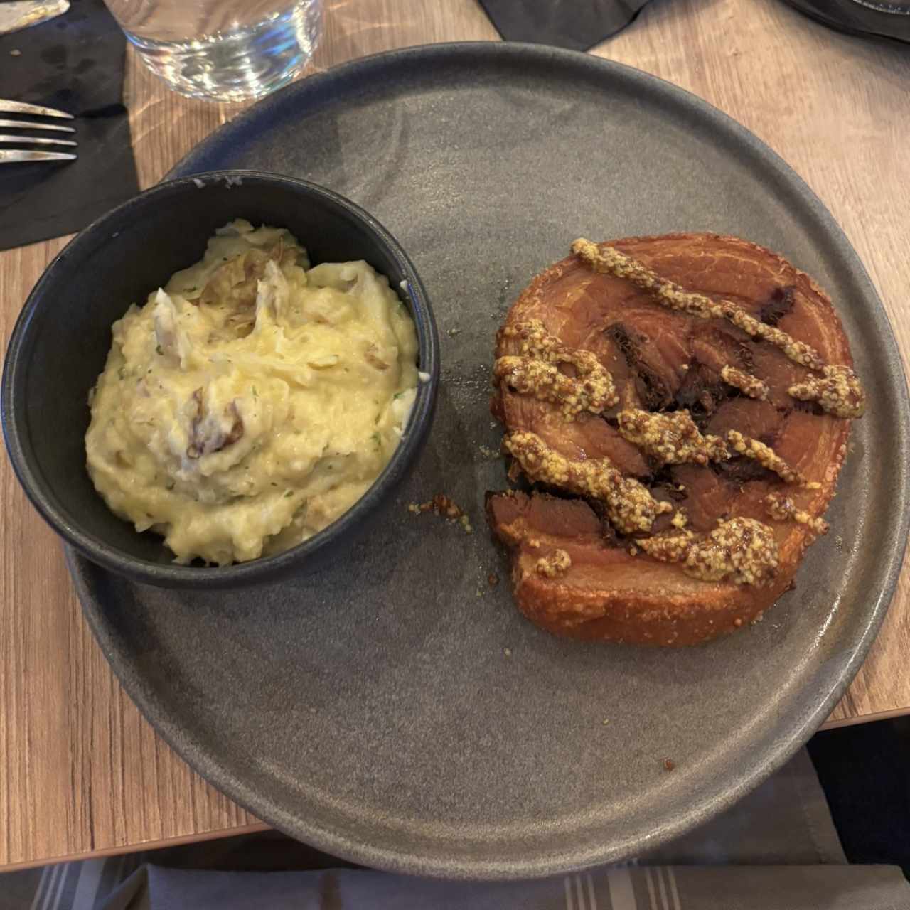 CHICHARRÓN ENROSCADO