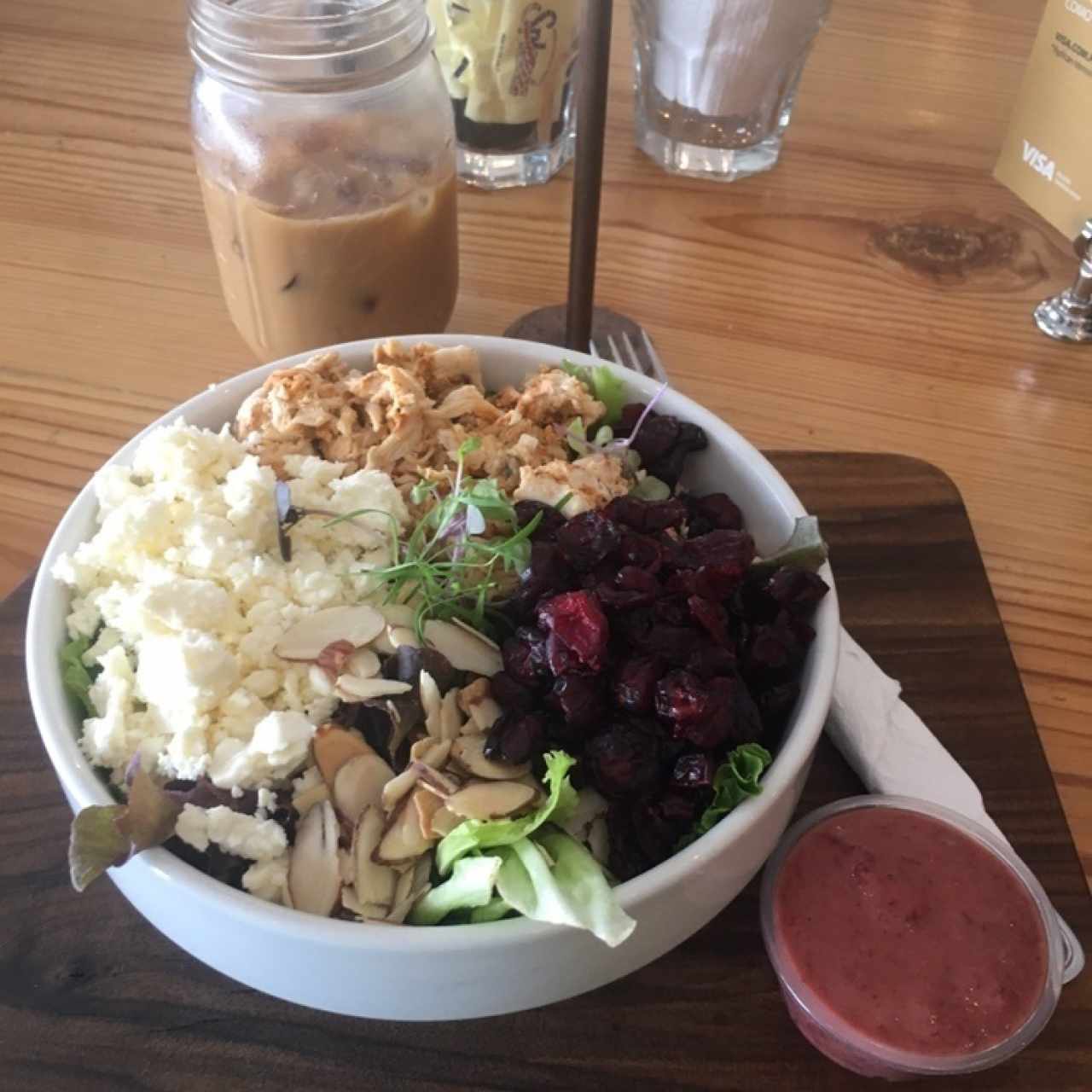 ensalada de pollo