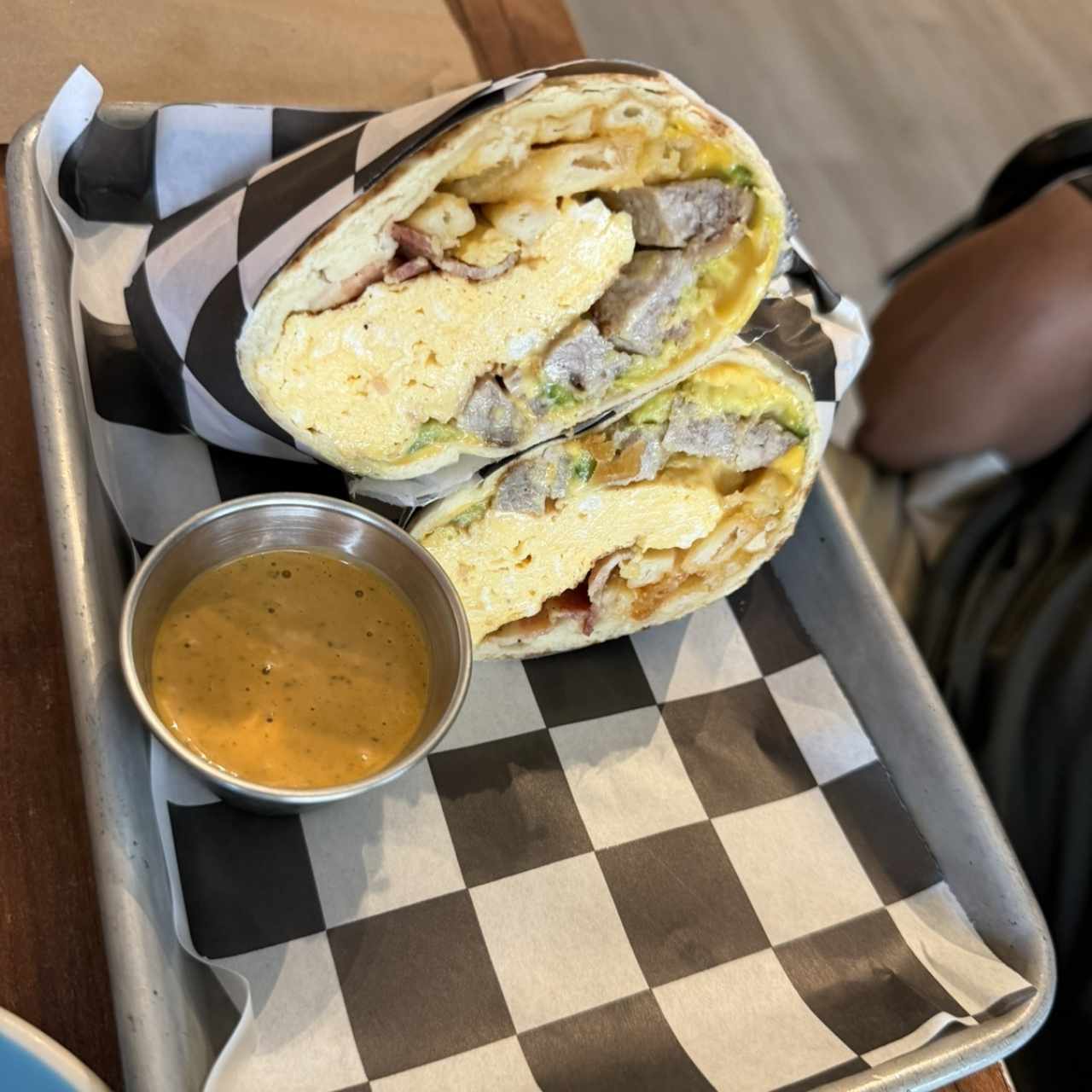 DESAYUNOS - Breakfast Burrito