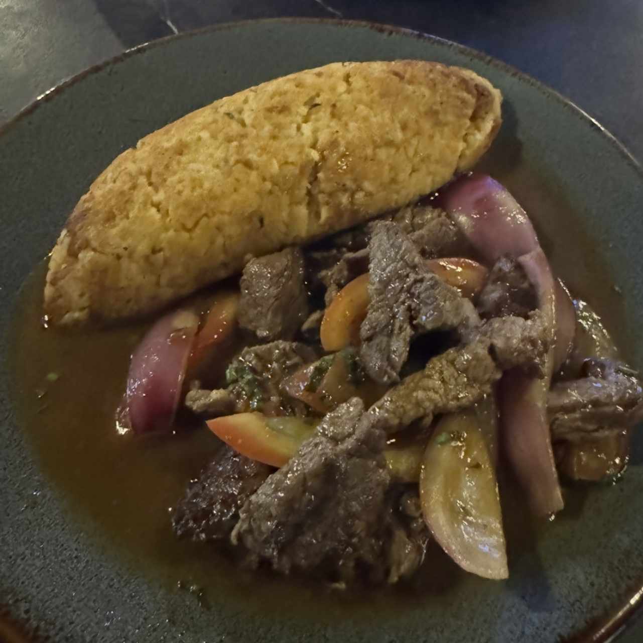 Tacu tacu con lomo saltado