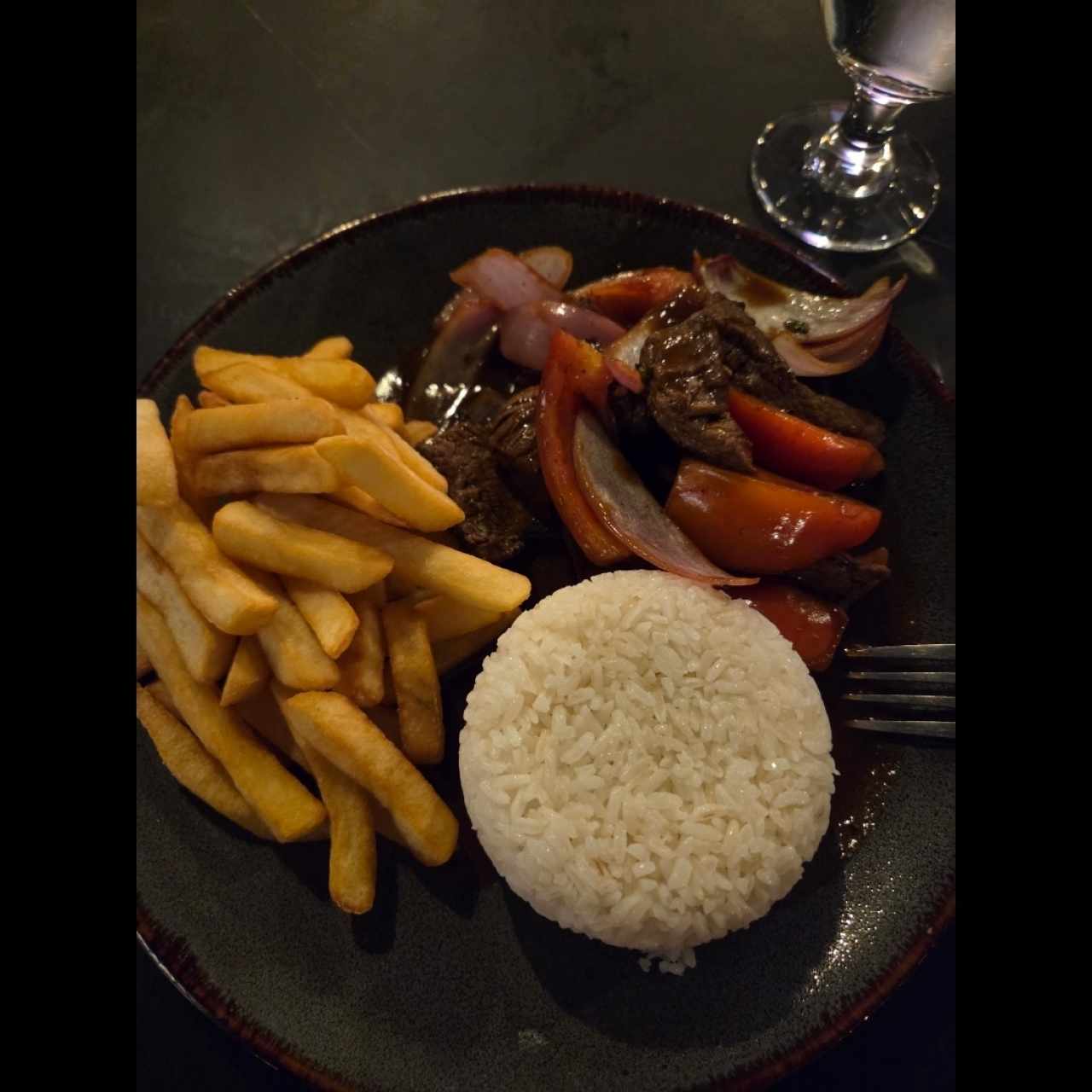 Lomito Saltado