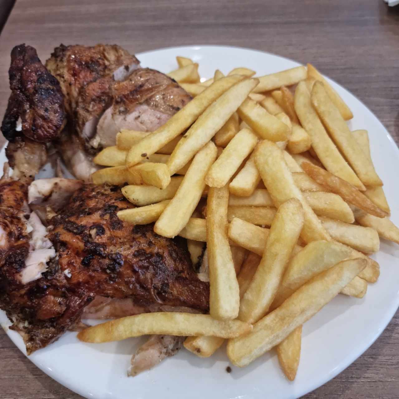 1/2 Pollo a las Brasas
