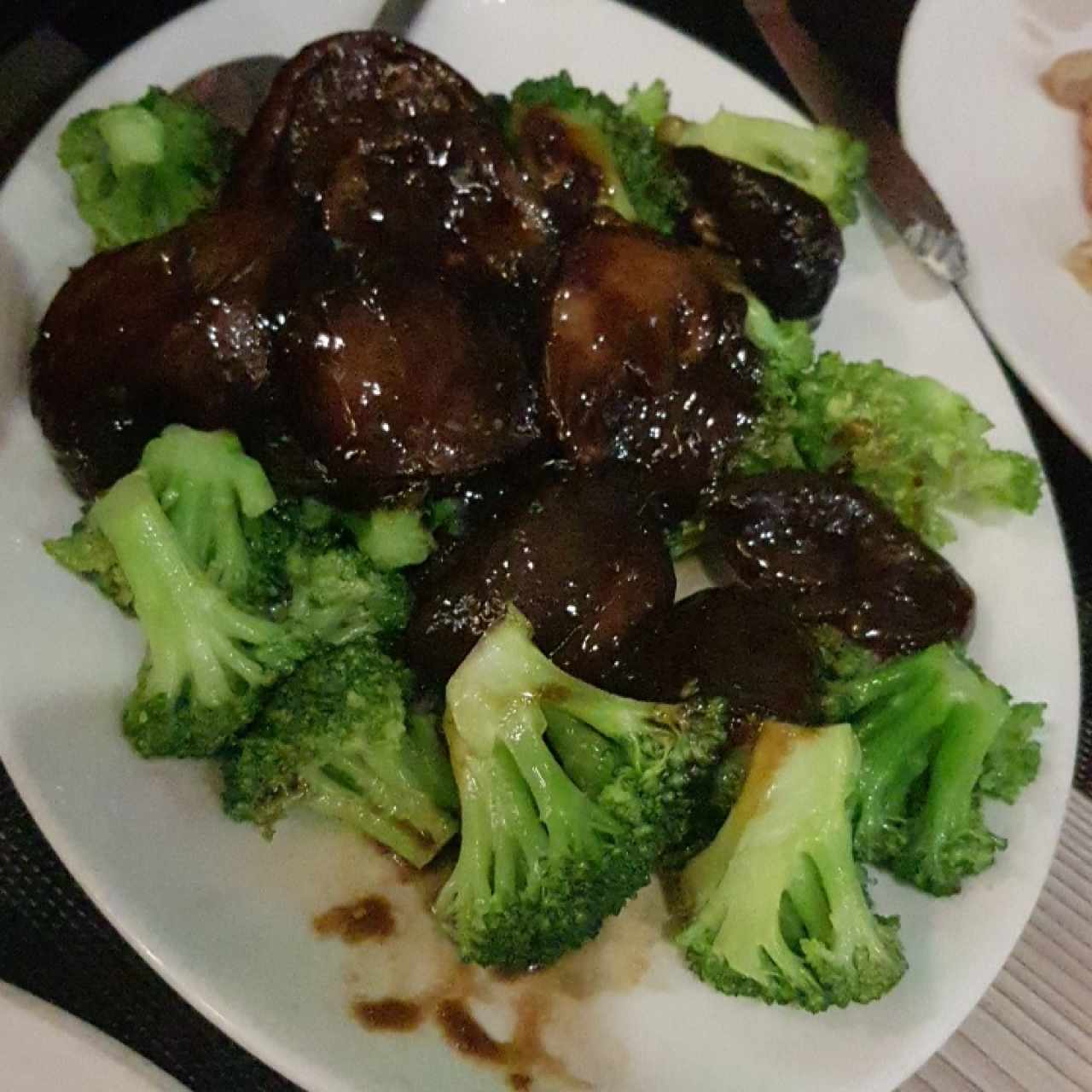 brocoli con hongos