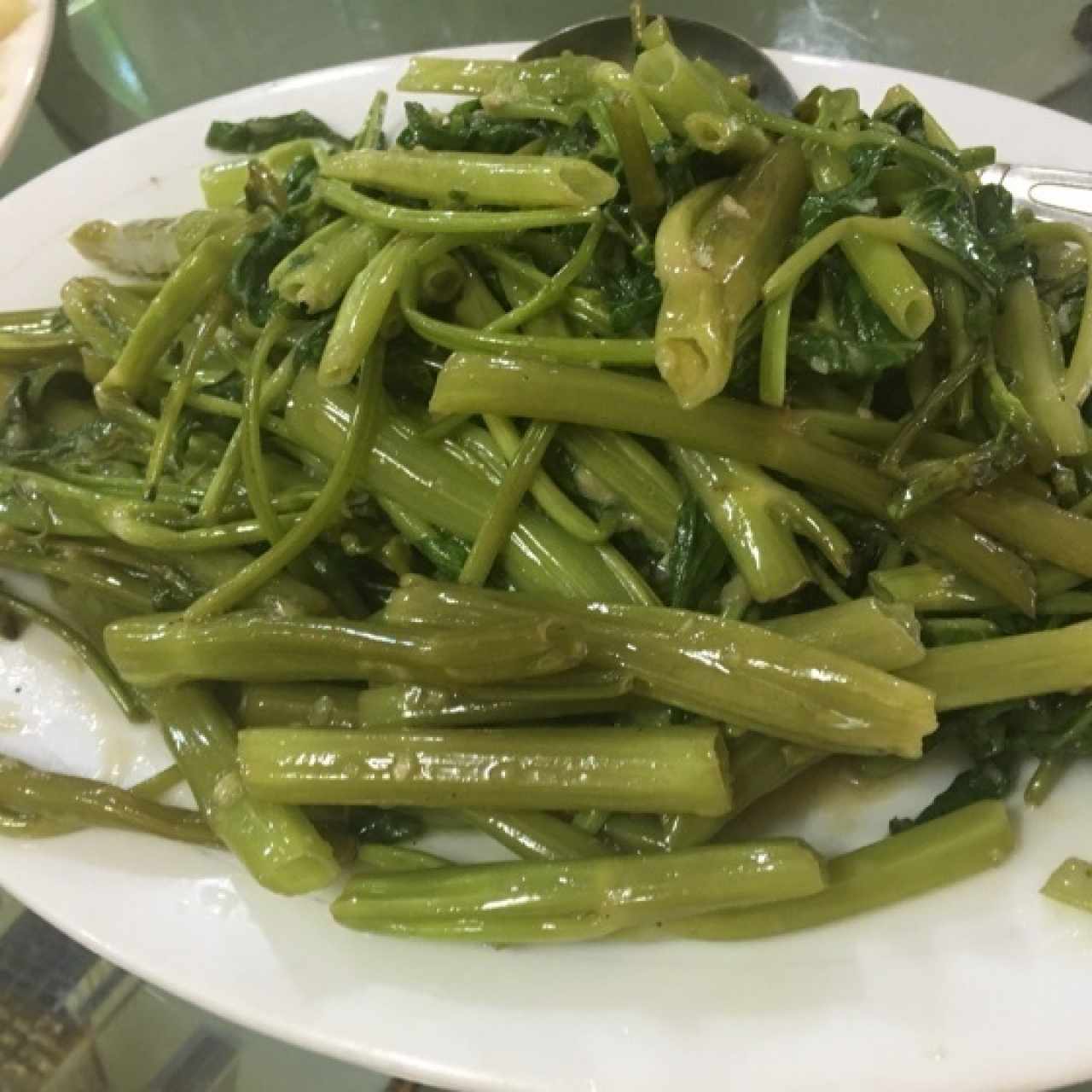 ojas de mostaza