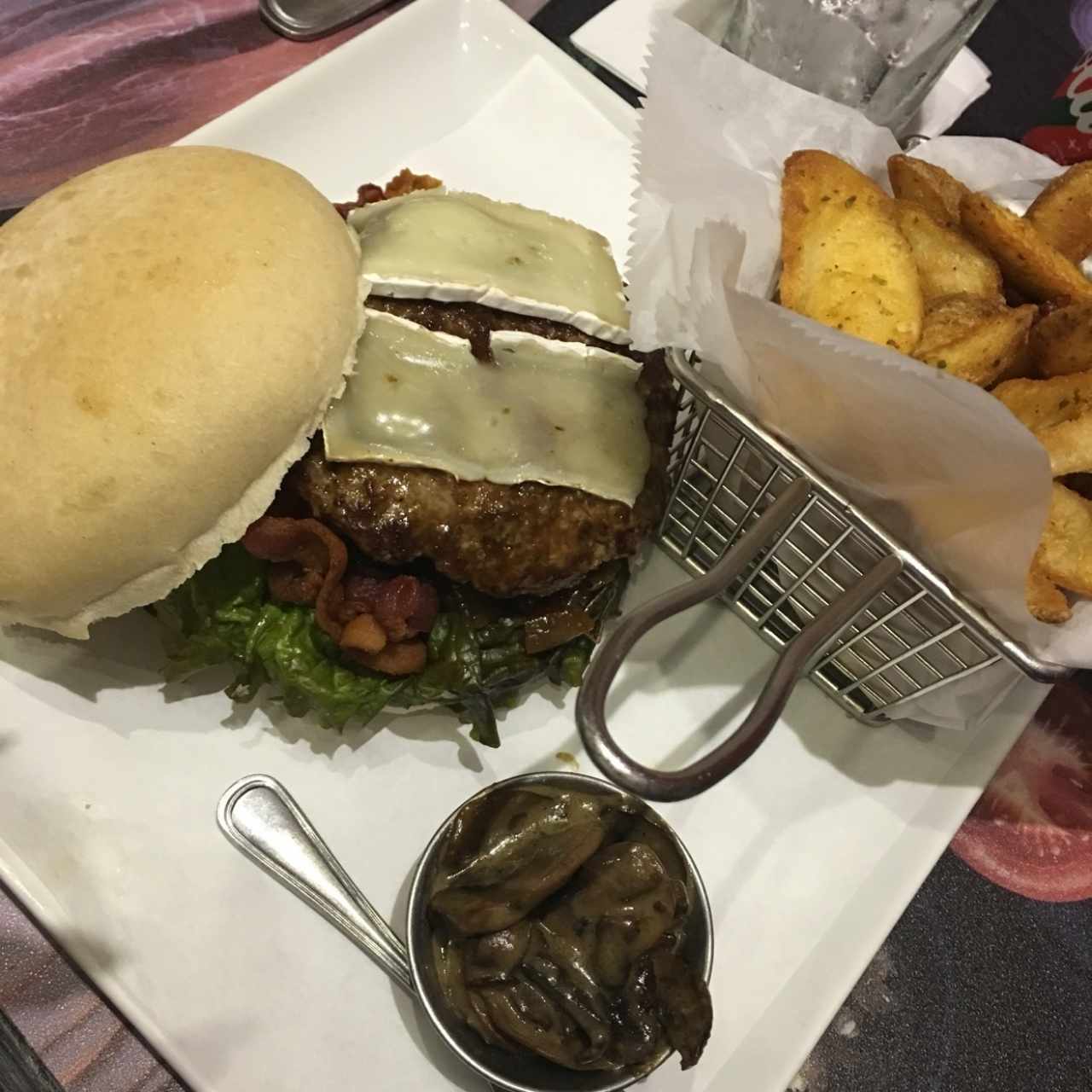 Parisina  (1/4 lb)
