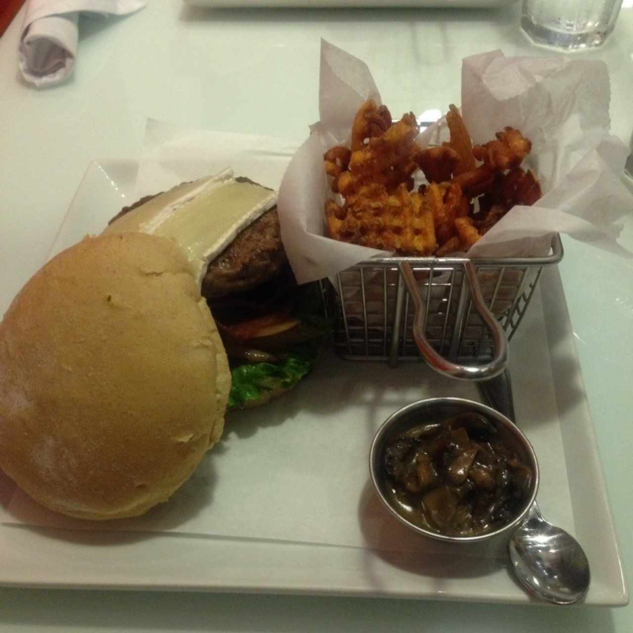 Parisina  (1/4 lb)