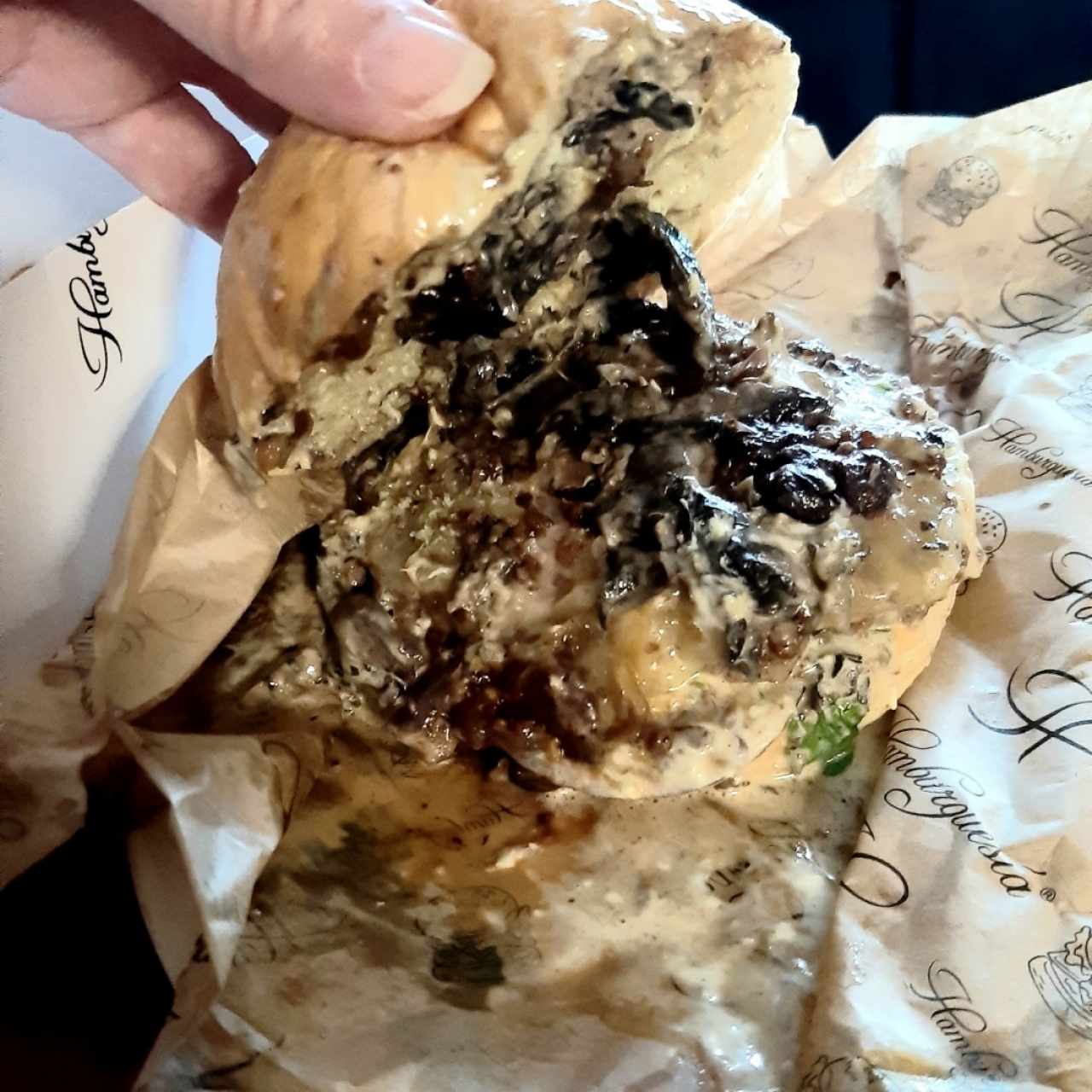 Recomendaciones Hamburguesas - La Tequetona (salsa de champiñones)