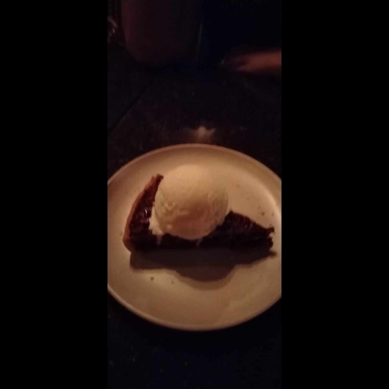 Pie de pecan con helado