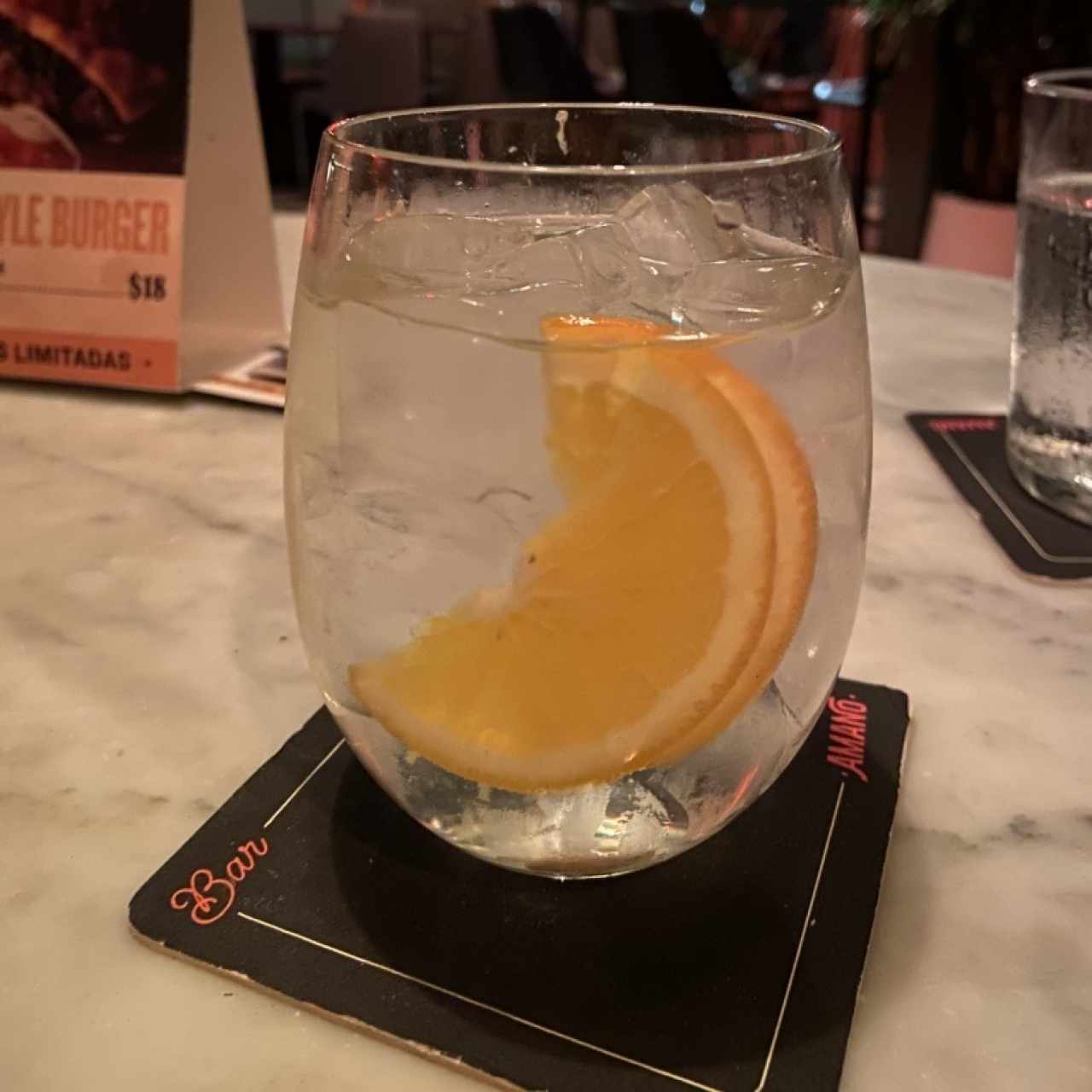 Gin con naranja