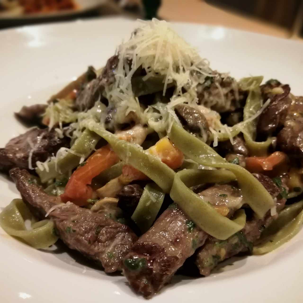 Fettucine Verde con entraña
