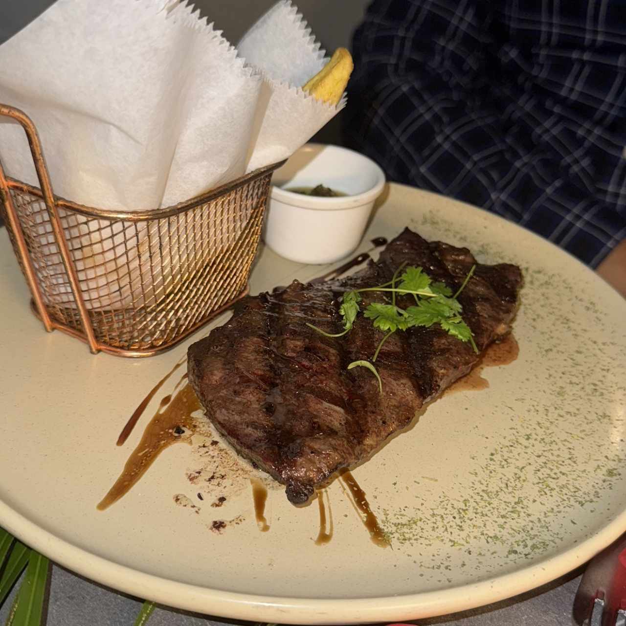 Entraña con papas fritas