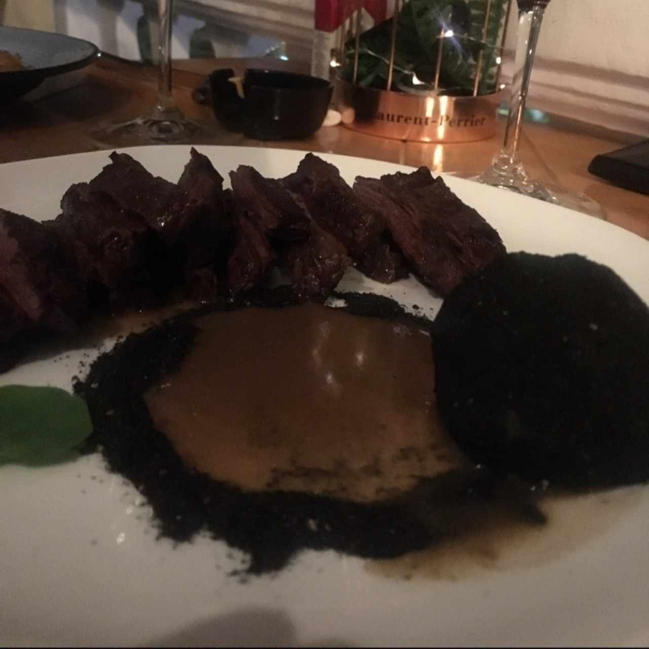 Entraña con trufa panameña