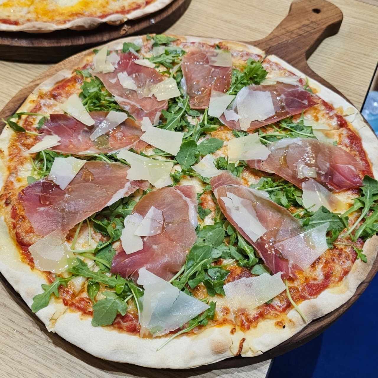 Pizza Prosciutto e Tartufo