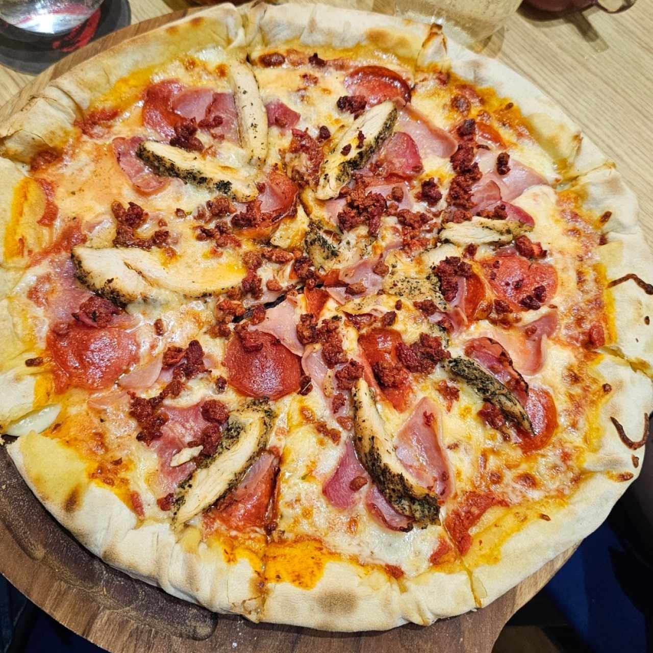Pizze Speciali - Pizza Carnívora