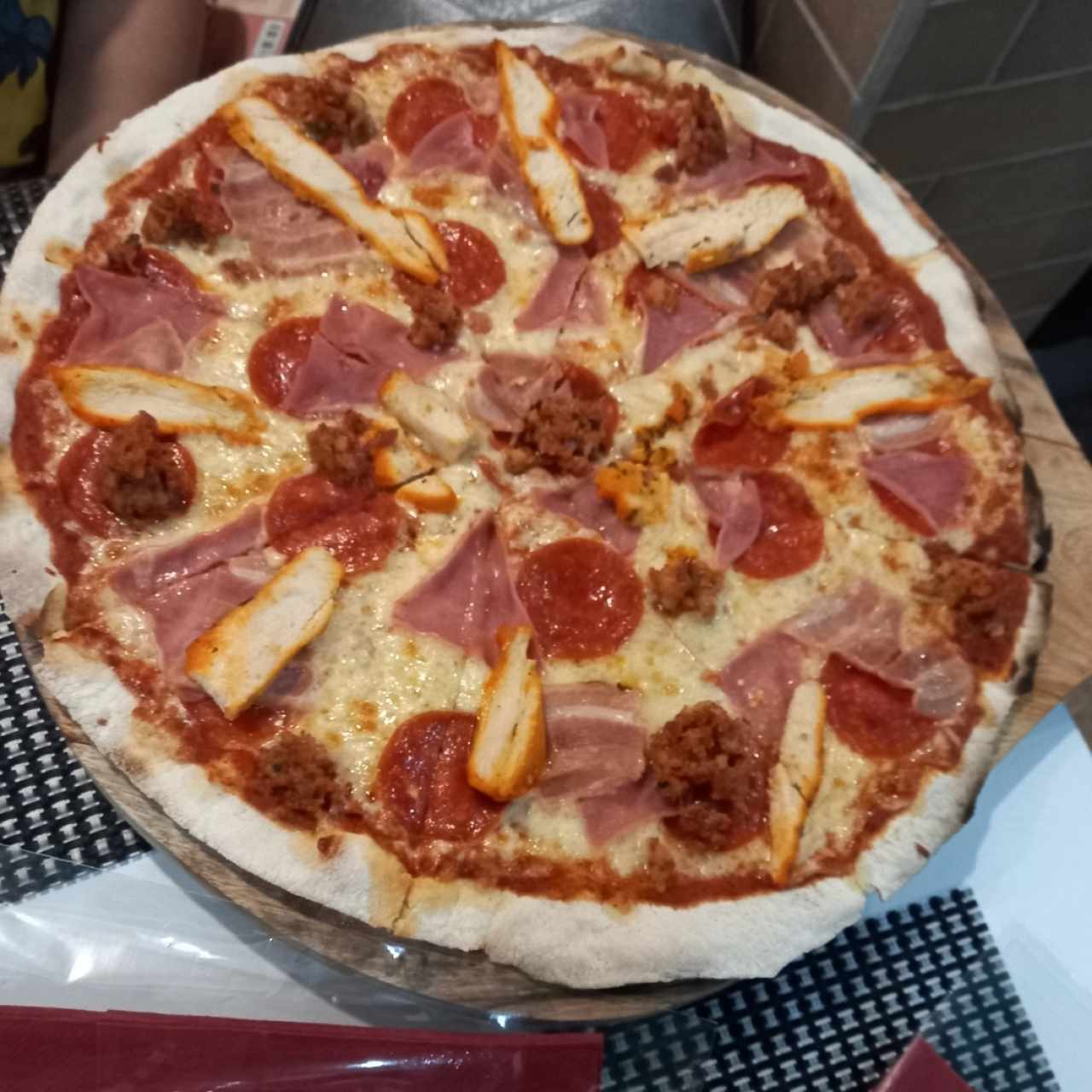 Pizze Speciali - Pizza Carnívora